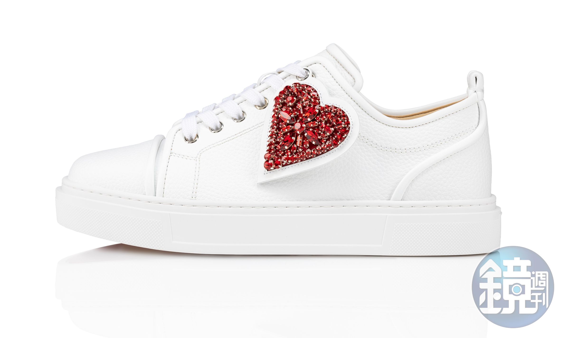 I Love Adolon Junior Donna 愛心鑽飾運動鞋。NT$46,200(Christian Louboutin提供)