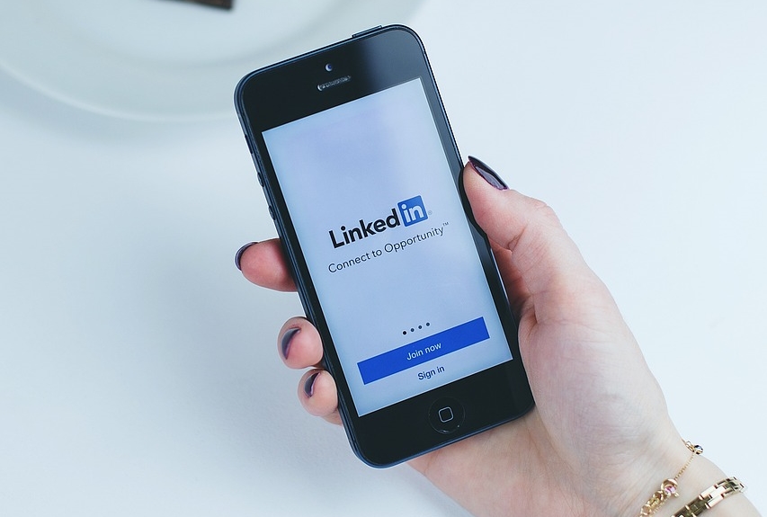 全球知名職場社群平台LinkedIn今日關閉其中國應用程式。（Pixabay／Image by StockSnap）
