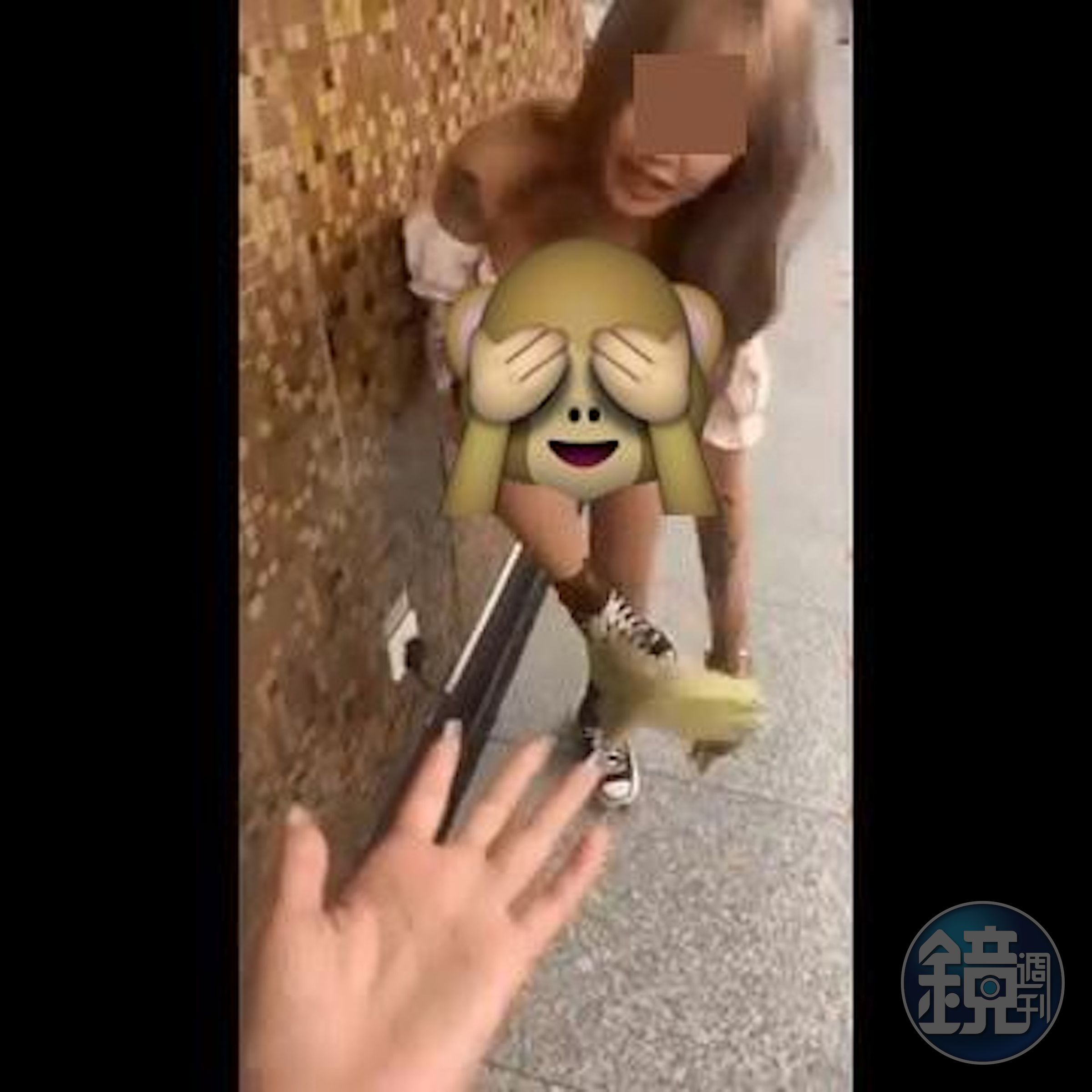 據悉女子與拍攝者都說普通話中文。(翻自《香港01》)