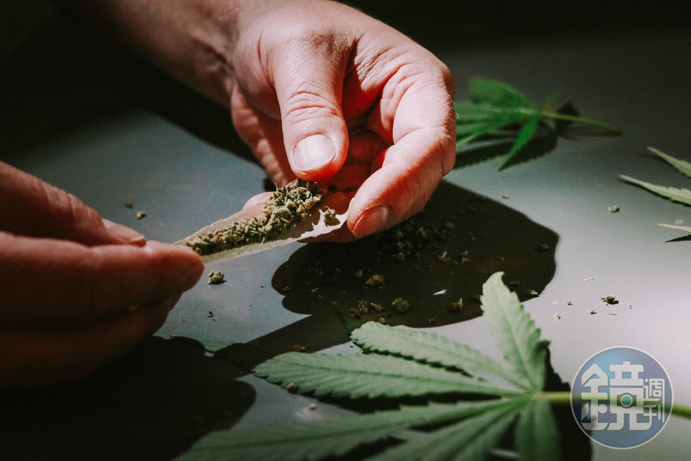 學生藥物濫用大麻占比有增加趨勢,甚至有女大生驚吐系上有半數人在吸食。(示意圖,翻攝自pexels)