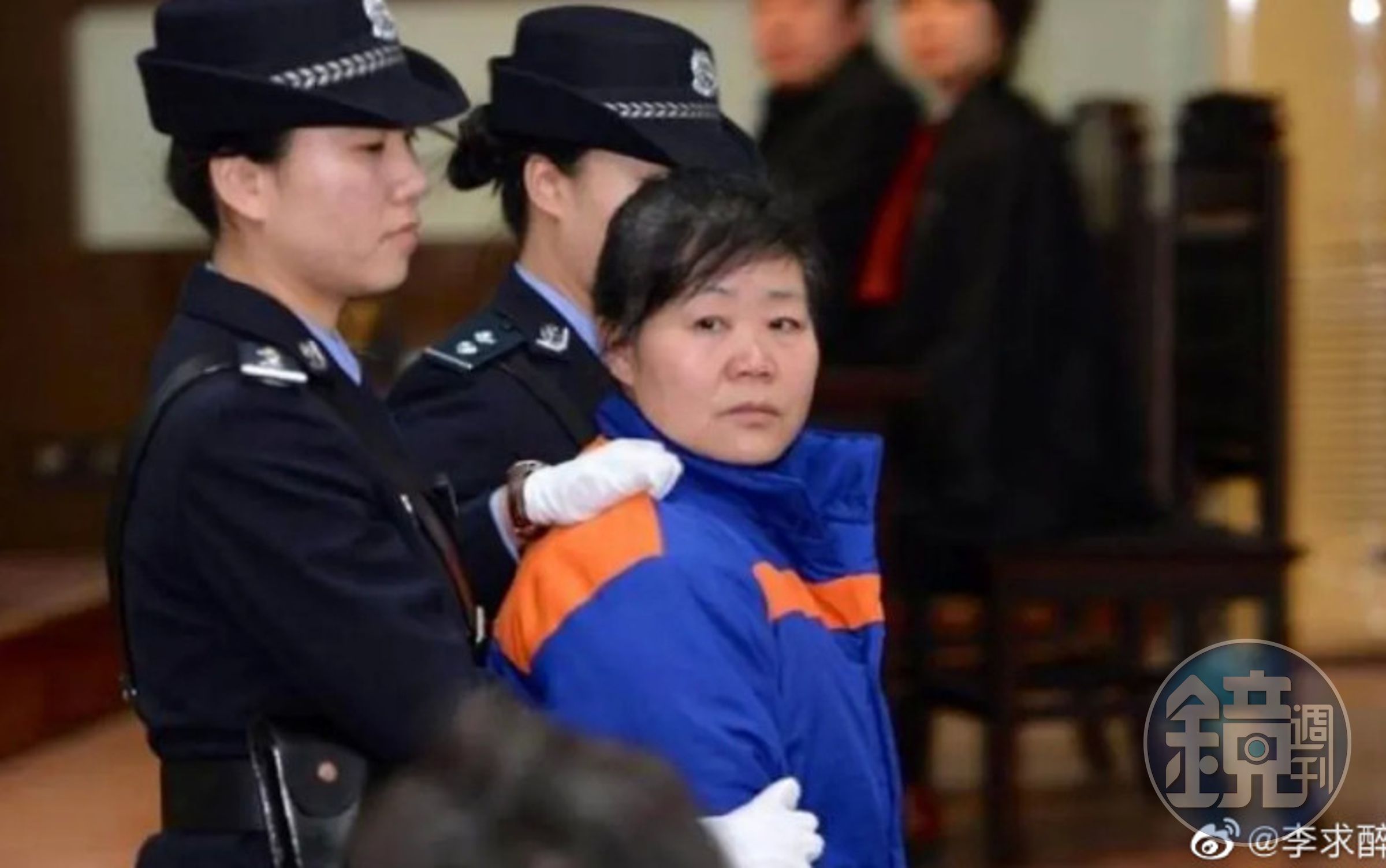 陜西醫院驚傳婦產科主任張素霞販嬰牟利，有26名嬰兒遭轉賣。（翻攝微博）