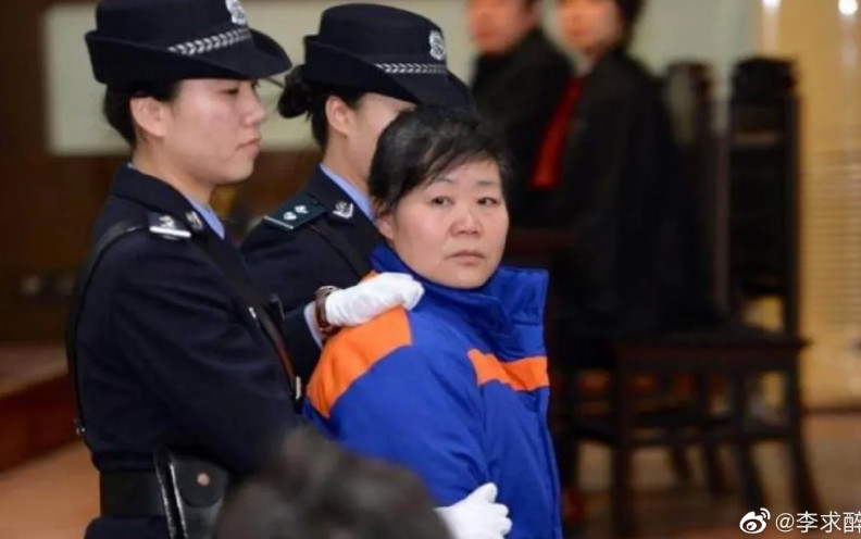 陜西醫院驚傳婦產科主任張素霞販嬰牟利，有26名嬰兒遭轉賣。（翻攝微博）