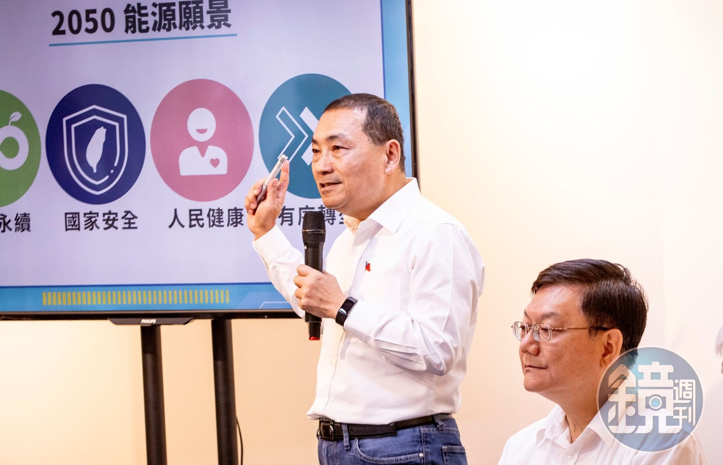 侯友宜今在能源政策記者會上宣布,未來將重啟、延役核電廠,引發在地基層反彈。