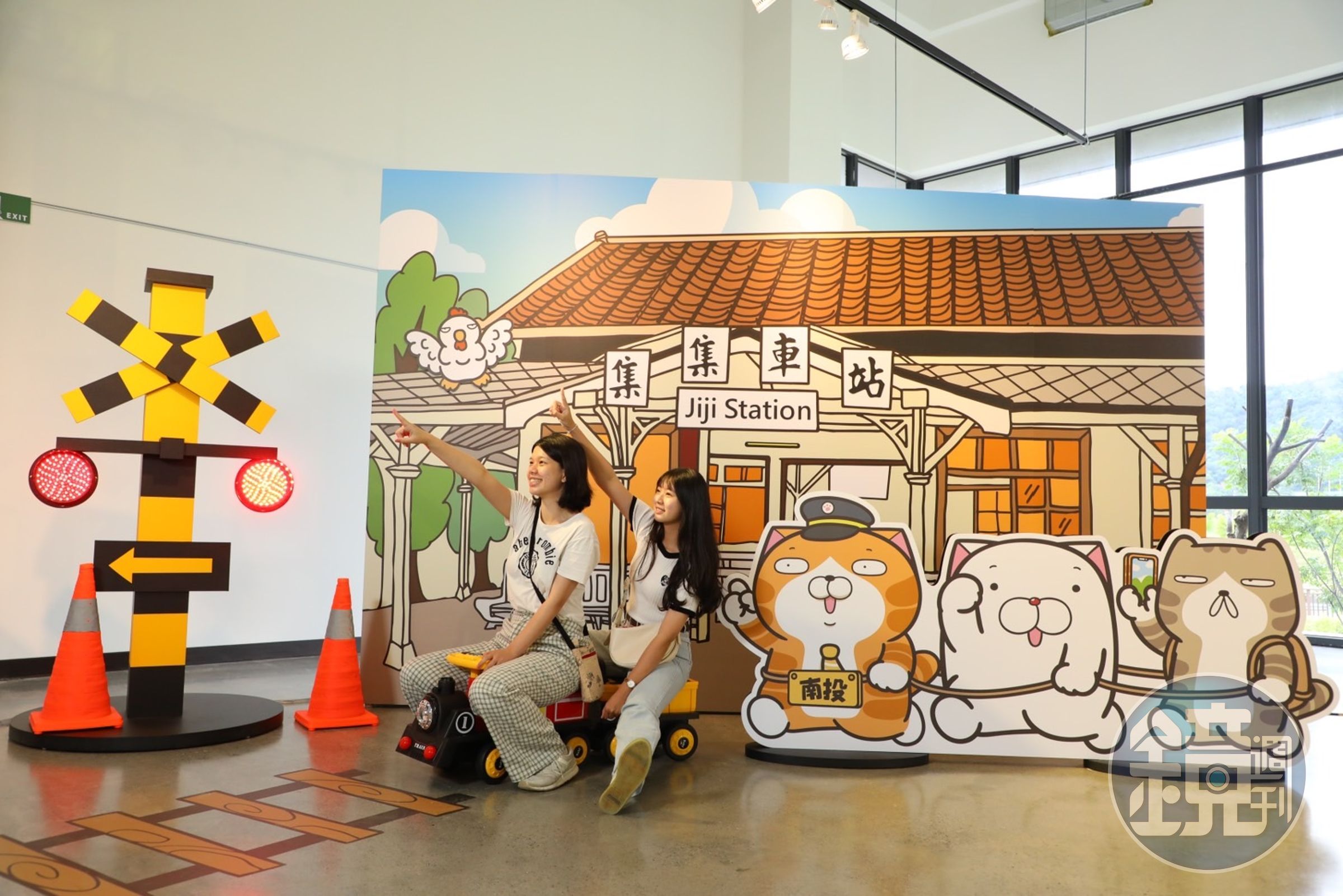 以檜木建造的集集火車站，是南投縣集集鎮的知名地標。（南投縣政府觀光處提供）