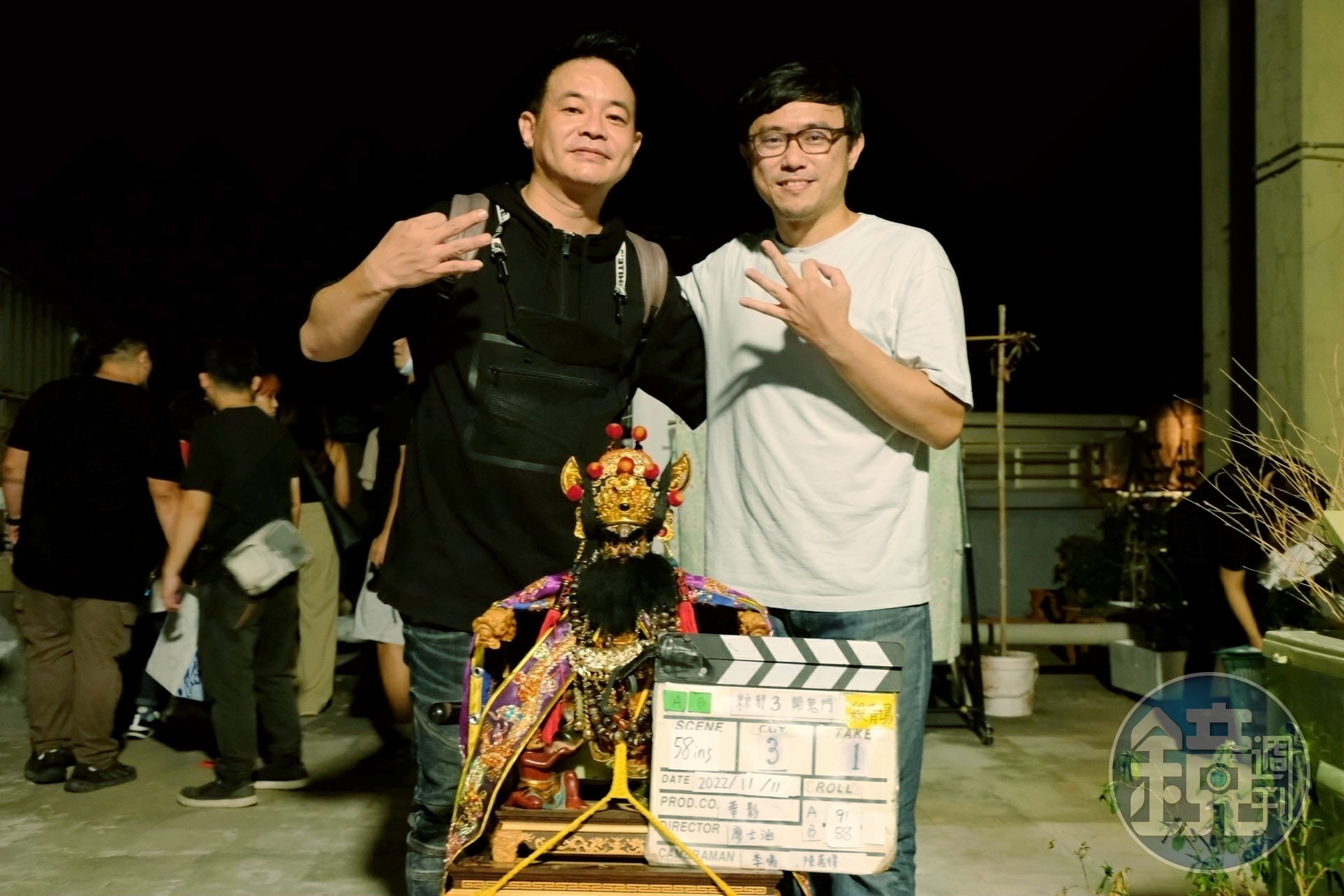 監製鄒介中(左)與導演廖士涵(右)合作的《粽邪》系列已建立口碑基礎。(華影提供)