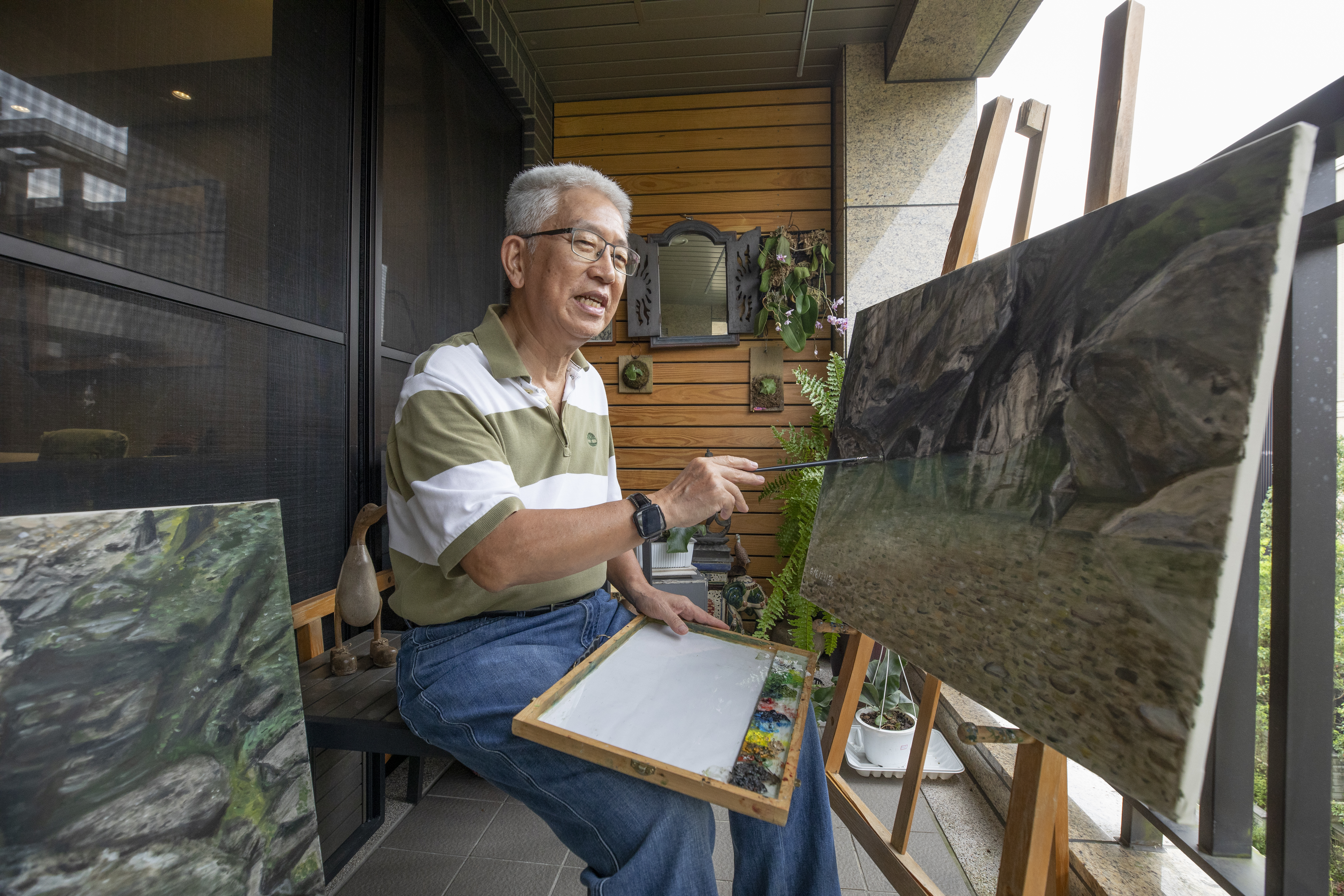 前台北市副市長張金鶚退休後重拾畫筆,連辦3次畫展,一圓年輕時的夢想。
