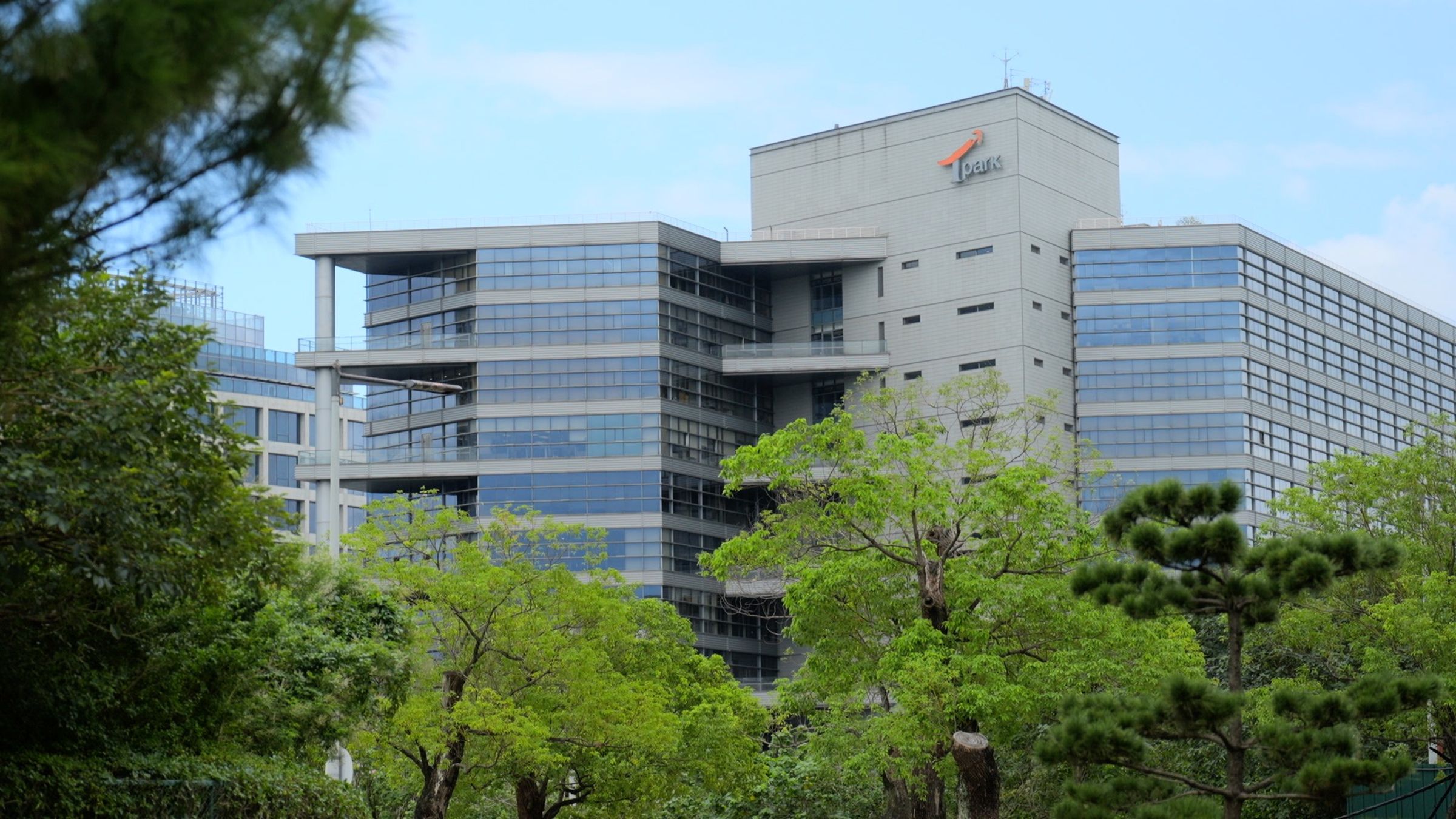 各大建設開發、科技大廠進駐,強大的經濟拉力所帶來的人流,讓土城搖身一變成為潛力「金城」。
