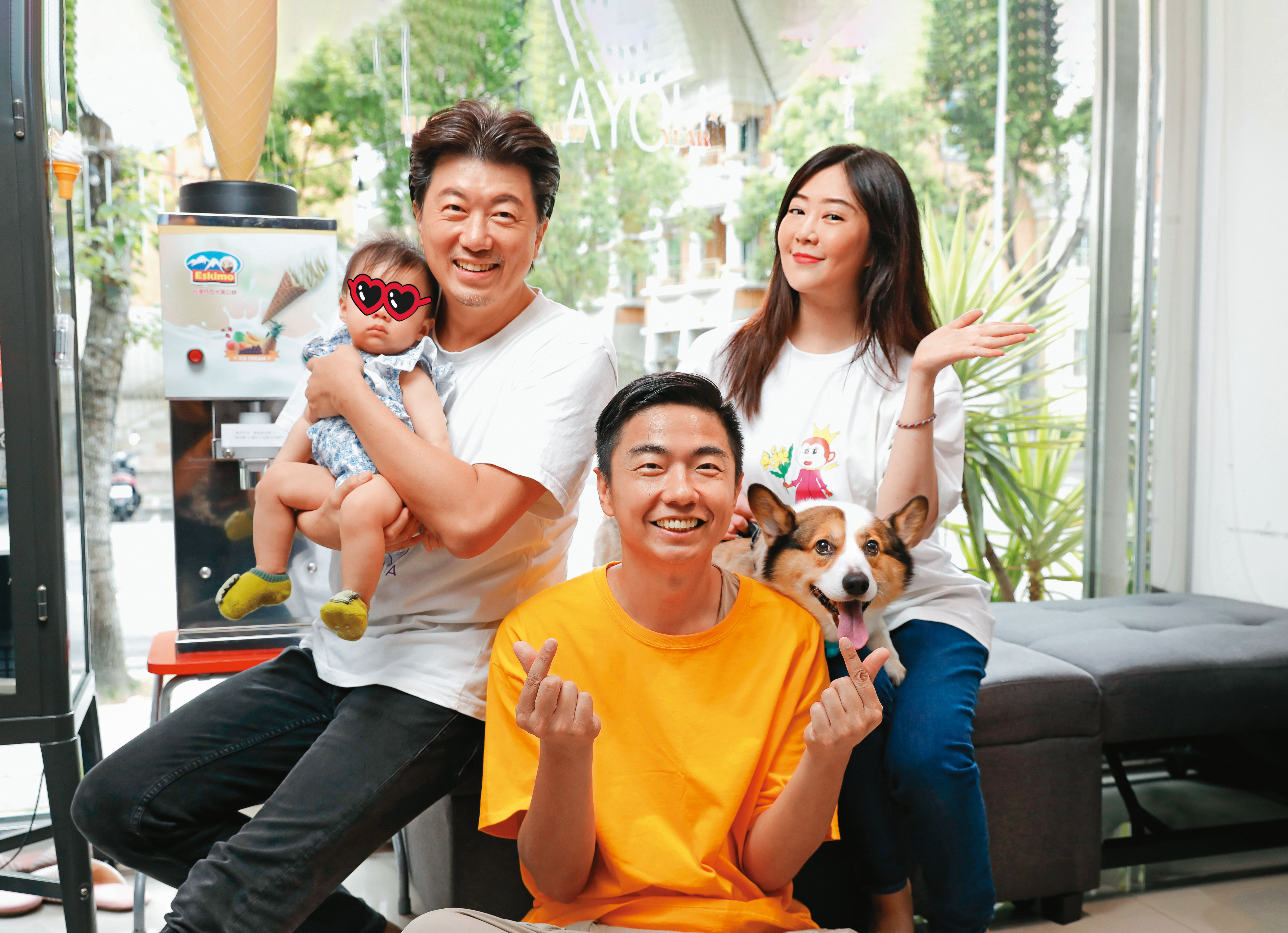 文汶(張懷文)與吳皓昇去年迎接女兒出生後,發現小孩與狗照顧上問題很多,緊急找來熊爸求救。