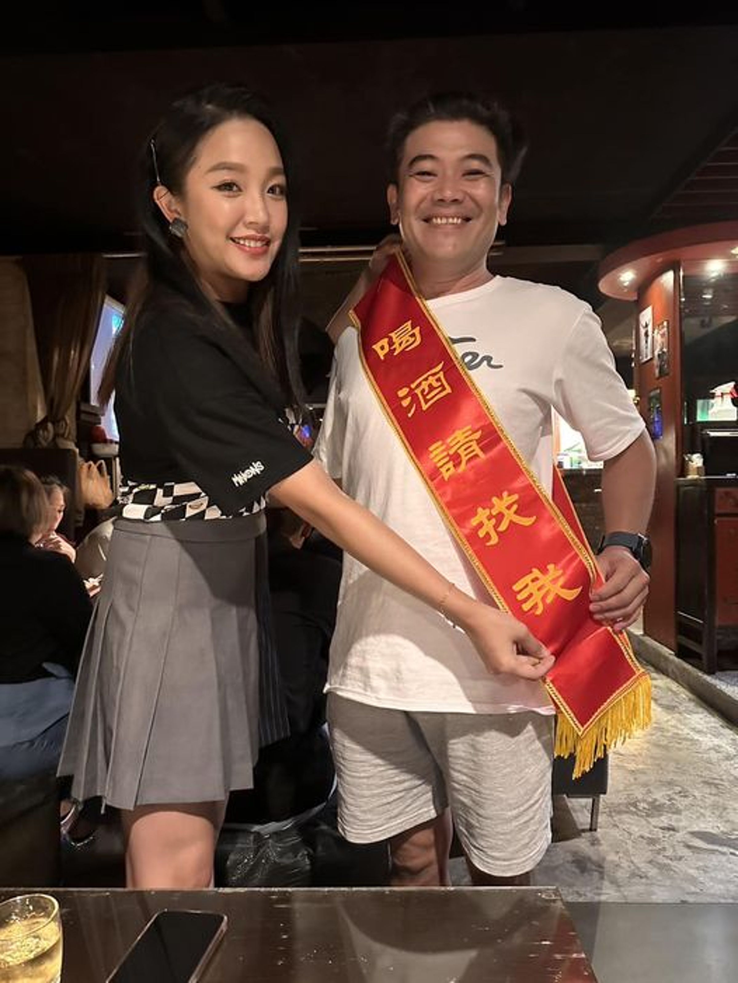 馬國畢日前還當賴慧如的生日擋酒部隊。（翻攝自臉書）