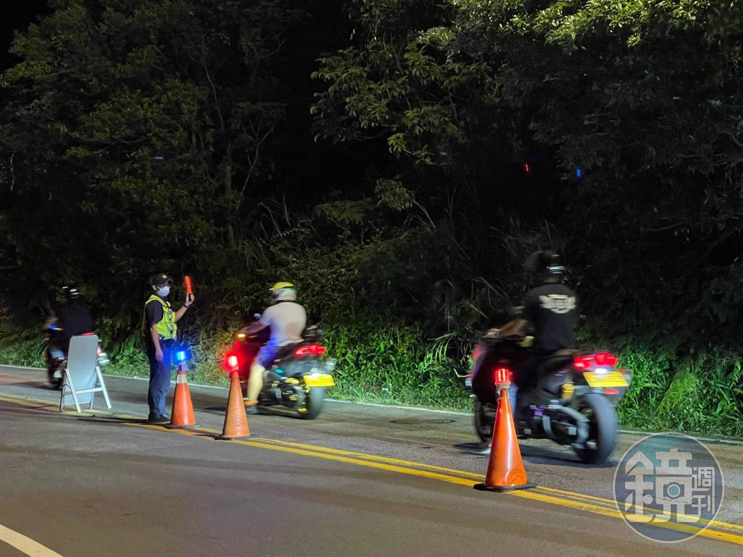 警方呼籲觀星民眾可搭乘大眾運輸上山觀星。（北市交大提供）