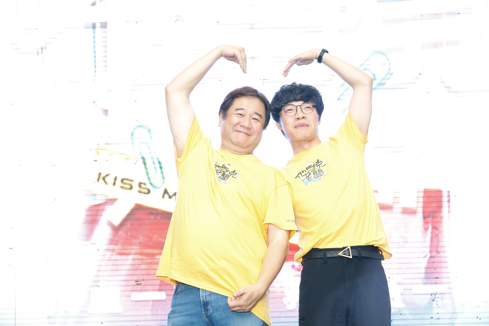 盧廣仲為電影《他馬克老闆》譜寫電影主題曲，導演瞿友寧直認歌曲寫出自己的心聲。