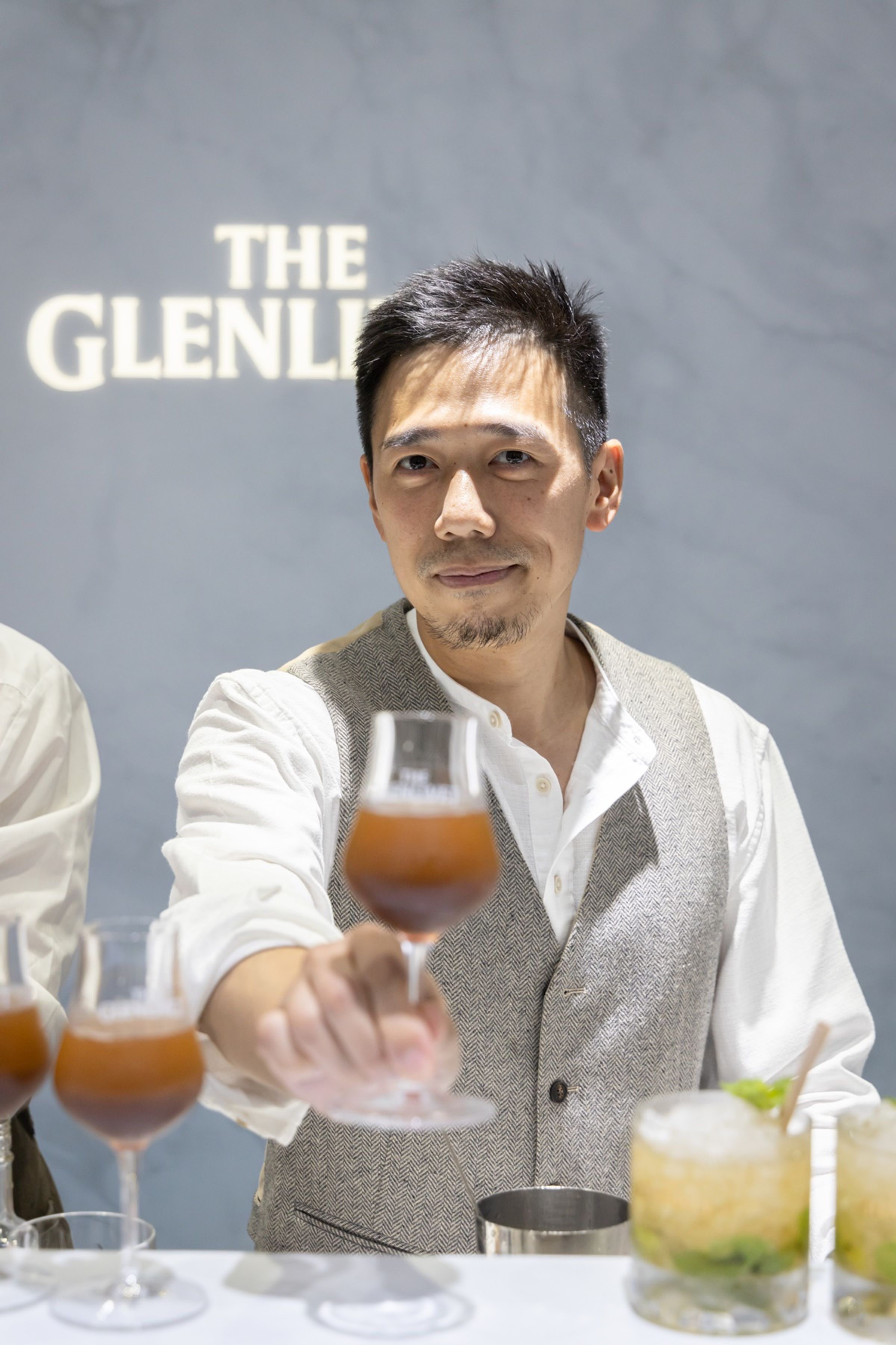 冠軍調酒師Nick的功力深厚，雖然使用同一款基酒，但3杯特製調飲的風味截然不同。