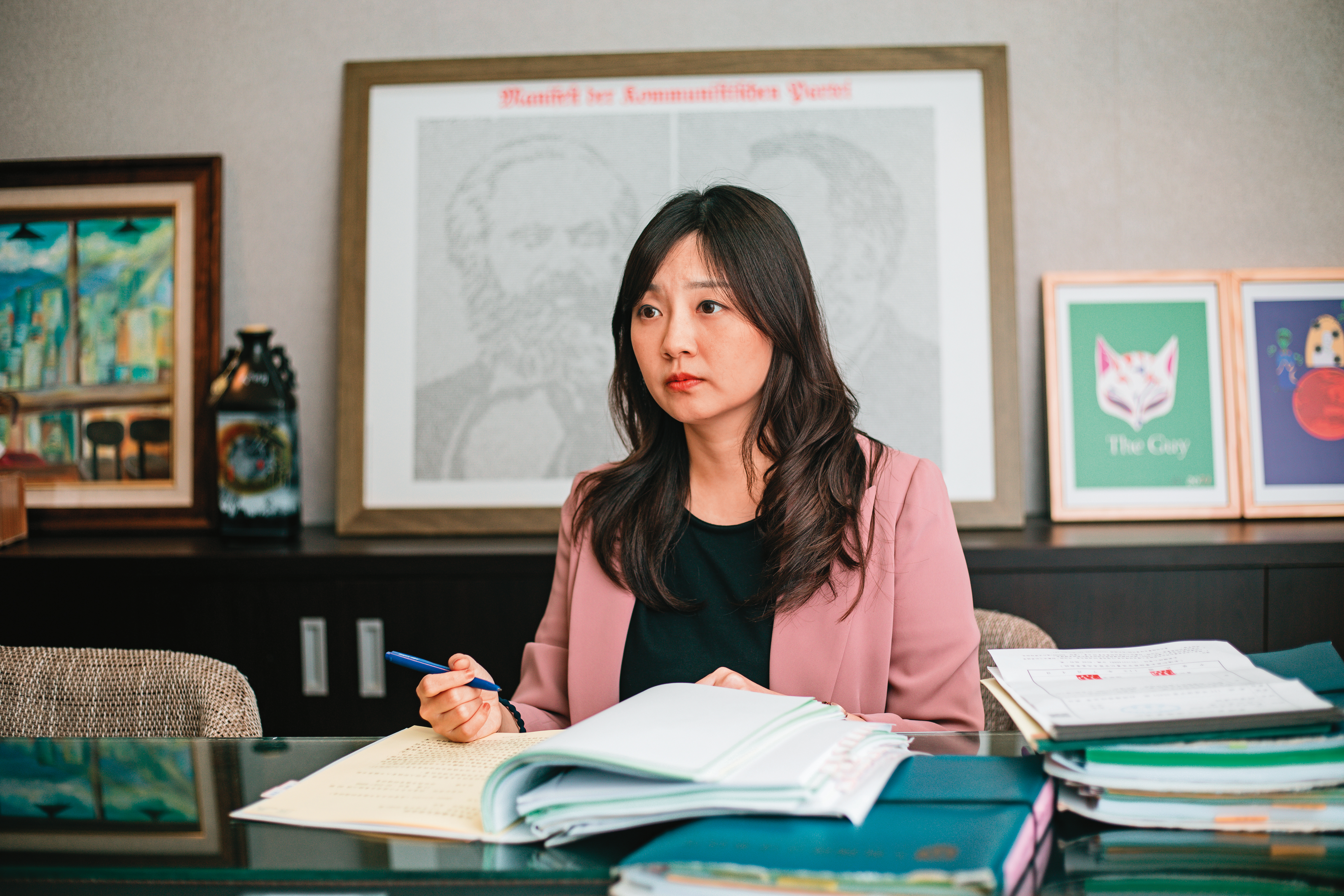 律師柯萱如（圖）與尤美女均表示，遭權勢性侵後轉而交往，這類案件並不少，背後往往是無奈下的複雜考量。