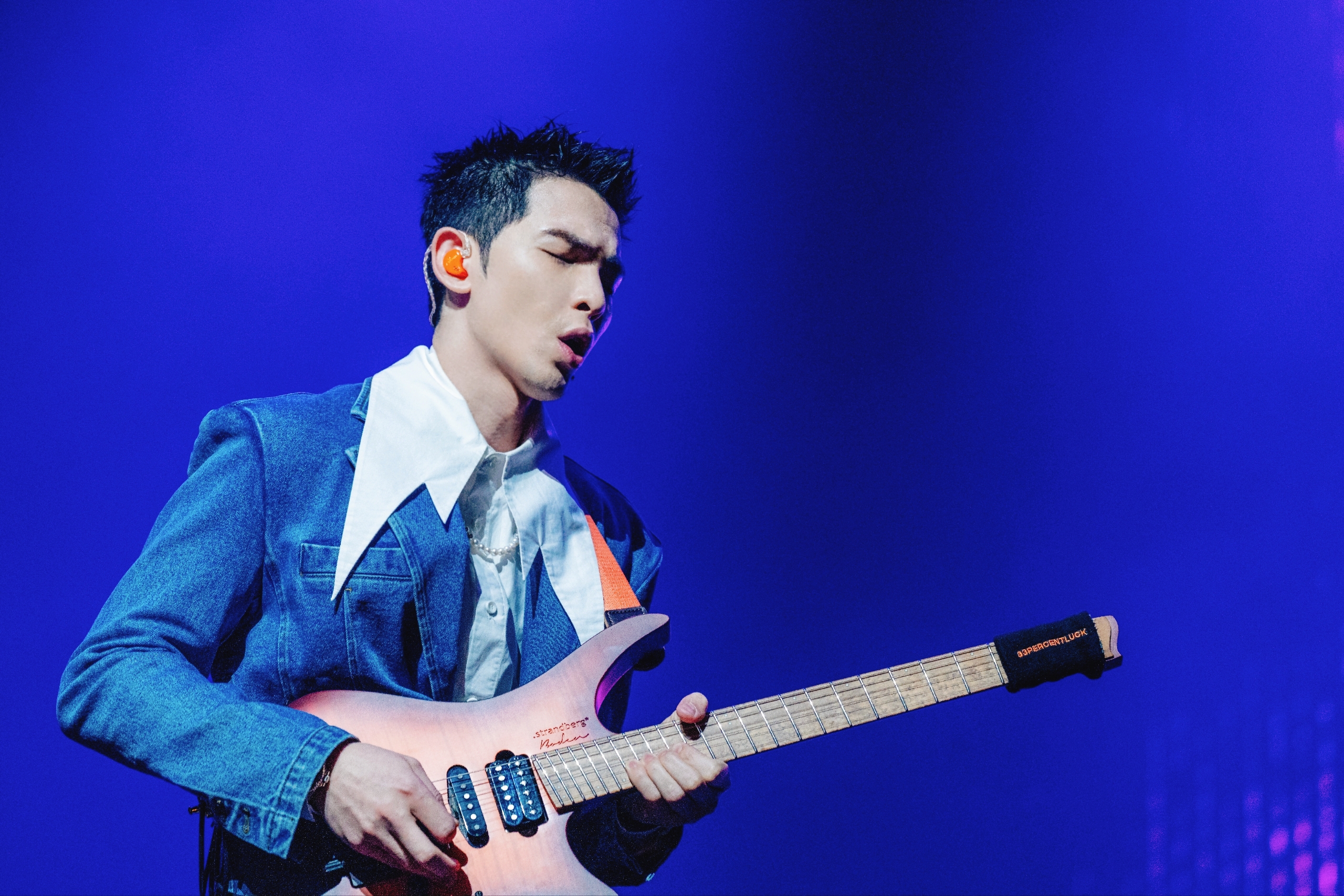 蕭敬騰在新加坡「日落音樂節 Sundown Festival」熱力演出。（喜鵲娛樂提供）