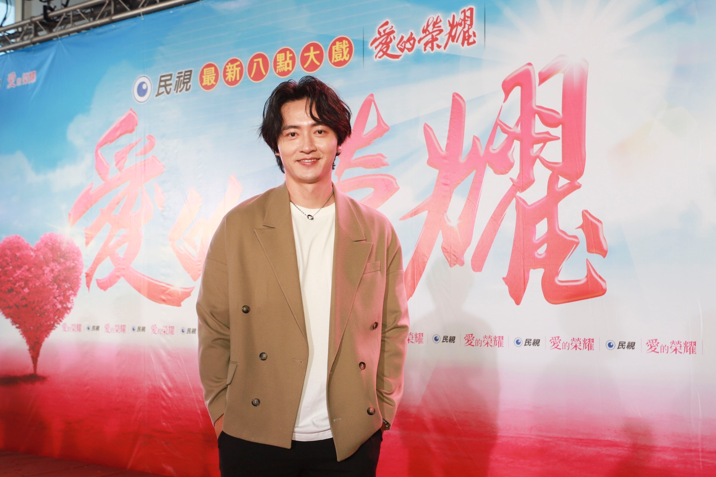 製作人王珮華透露馬俊麟拍戲要簽約讓老婆安心。（民視提供）