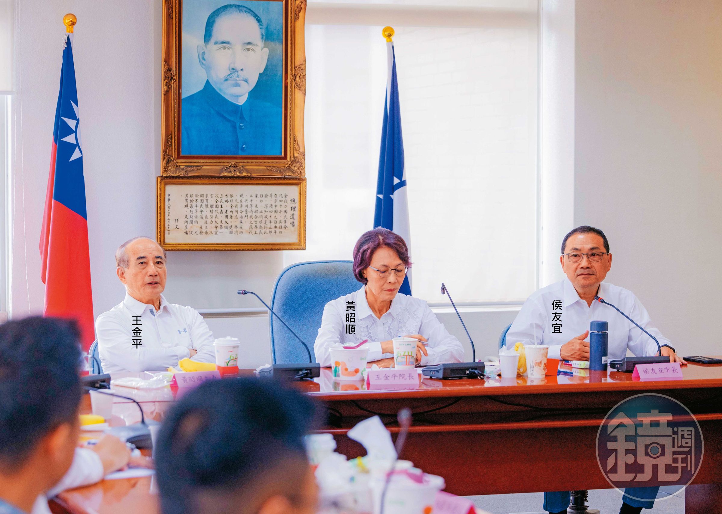 侯友宜13日南下拜會前立法院長王金平等人，力爭藍營大老支持。（侯友宜團隊提供）