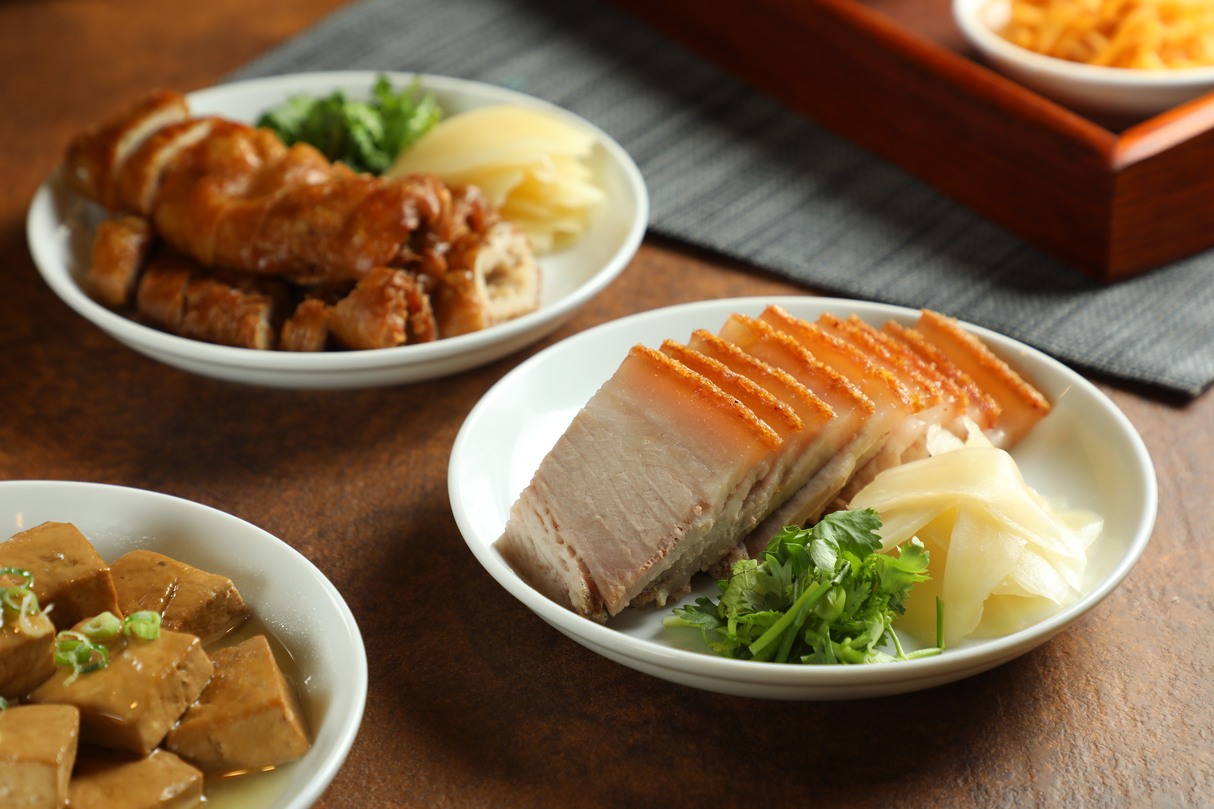 以廣西做法料理的「脆脆皮」，外酥內嫩。（120元／份）