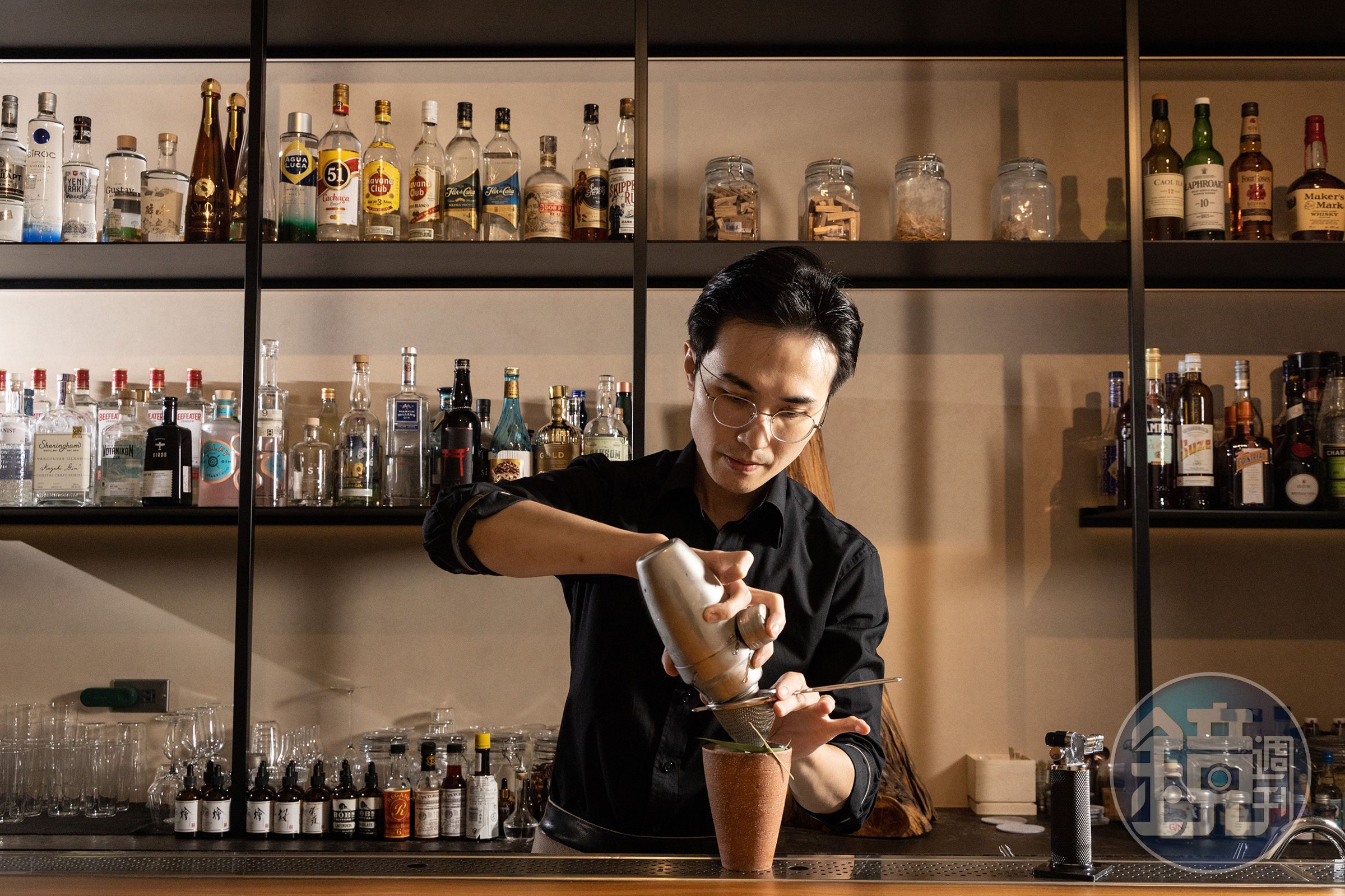 曾在多間酒吧歷練過的調酒師Andy,擁有深厚調酒功力,調酒風味講究平衡,今年春季他在北市通化街附近開了全新酒吧「BAR HINOKI」。