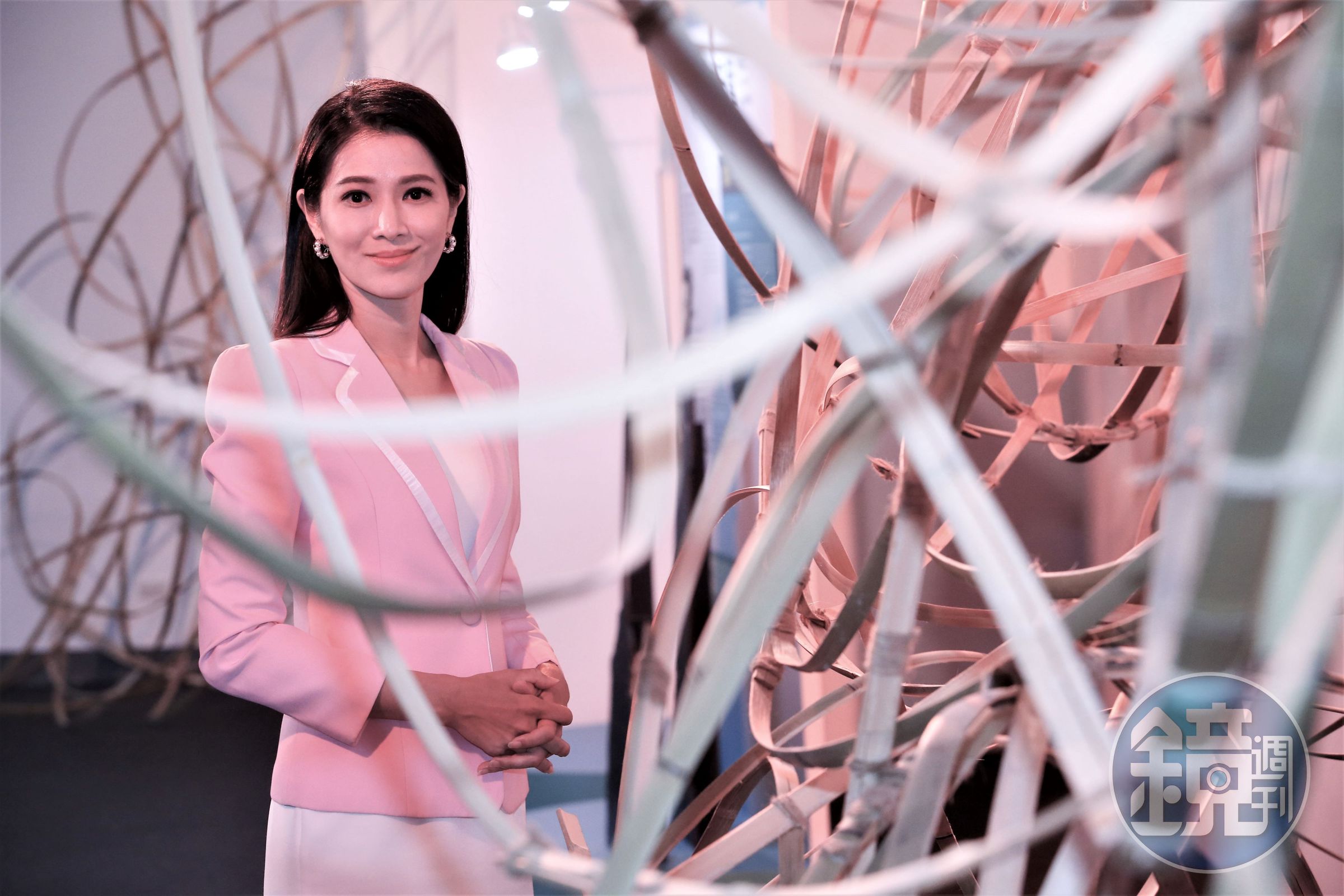 李文儀看展大讚策展團隊的用心。(三立提供)