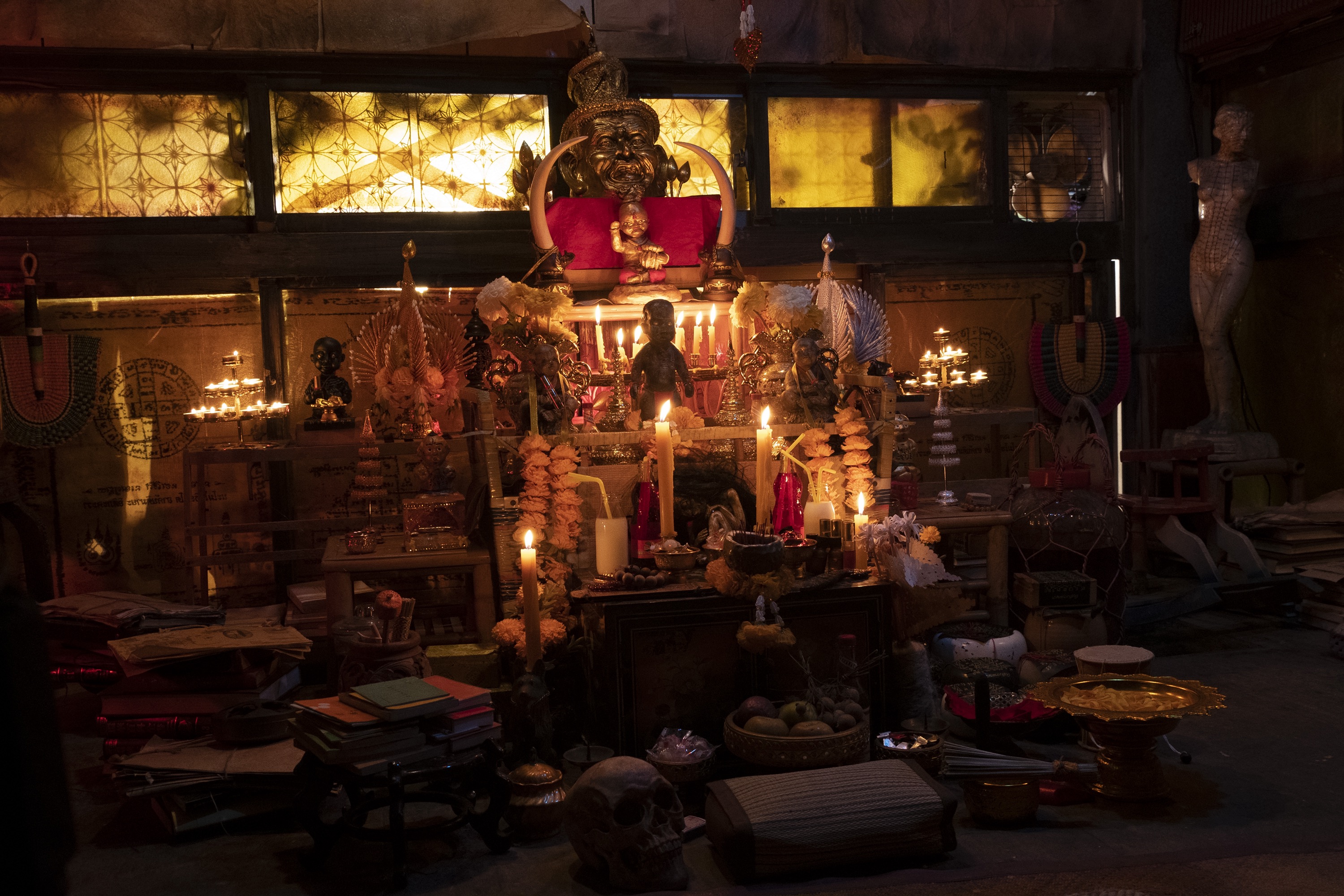 《粽邪3：鬼門開》中加入泰國古曼童元素，但仍強調珍惜親情。（華影提供）