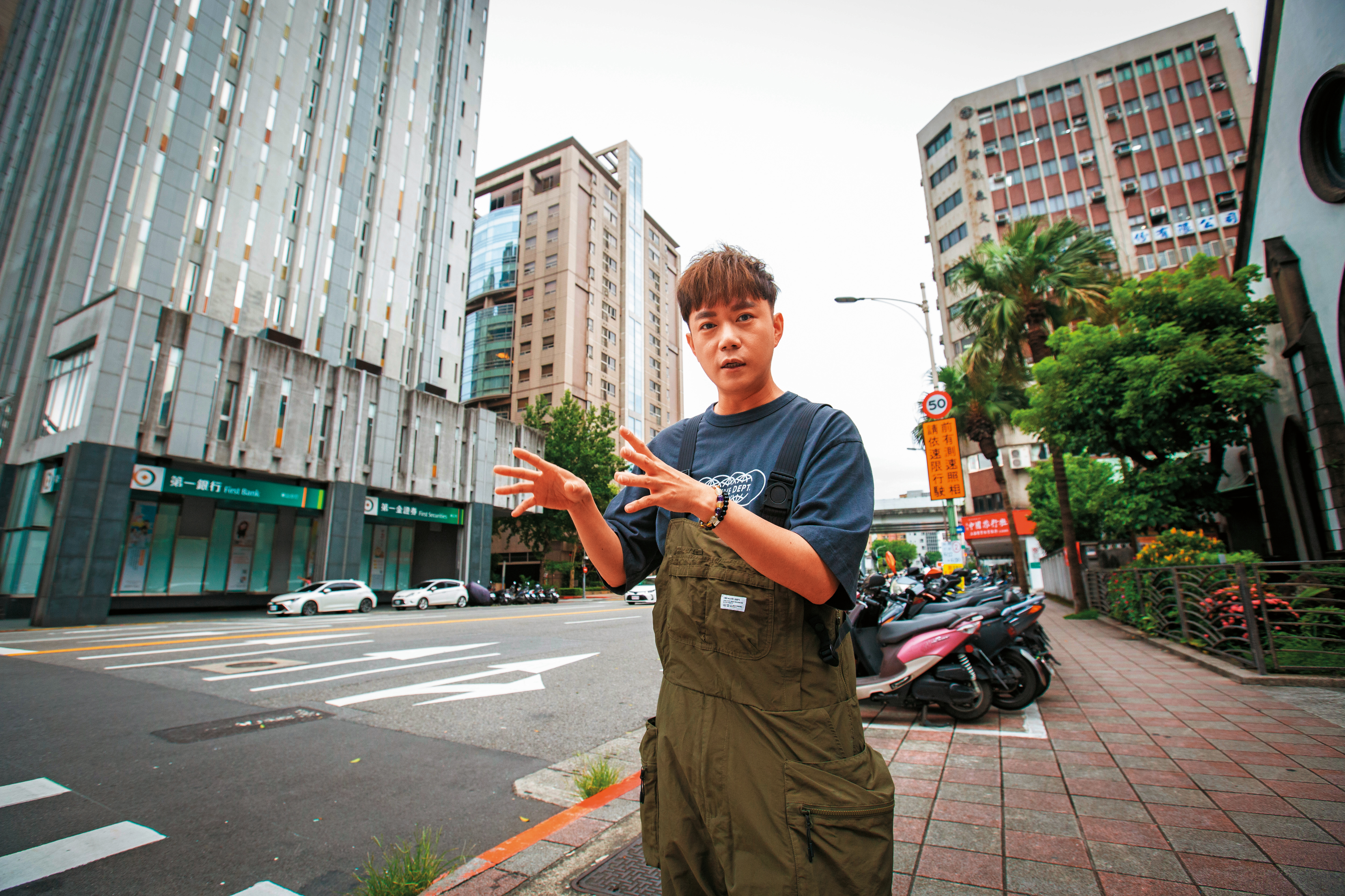 李岳挑房最重地點，再來是機能性和重大交通建設。