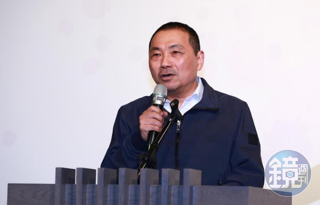 不具名民代表示，侯友宜（圖）硬要小雞掛看板，可能會有違法問題，有點為難大家。（本刊資料照）