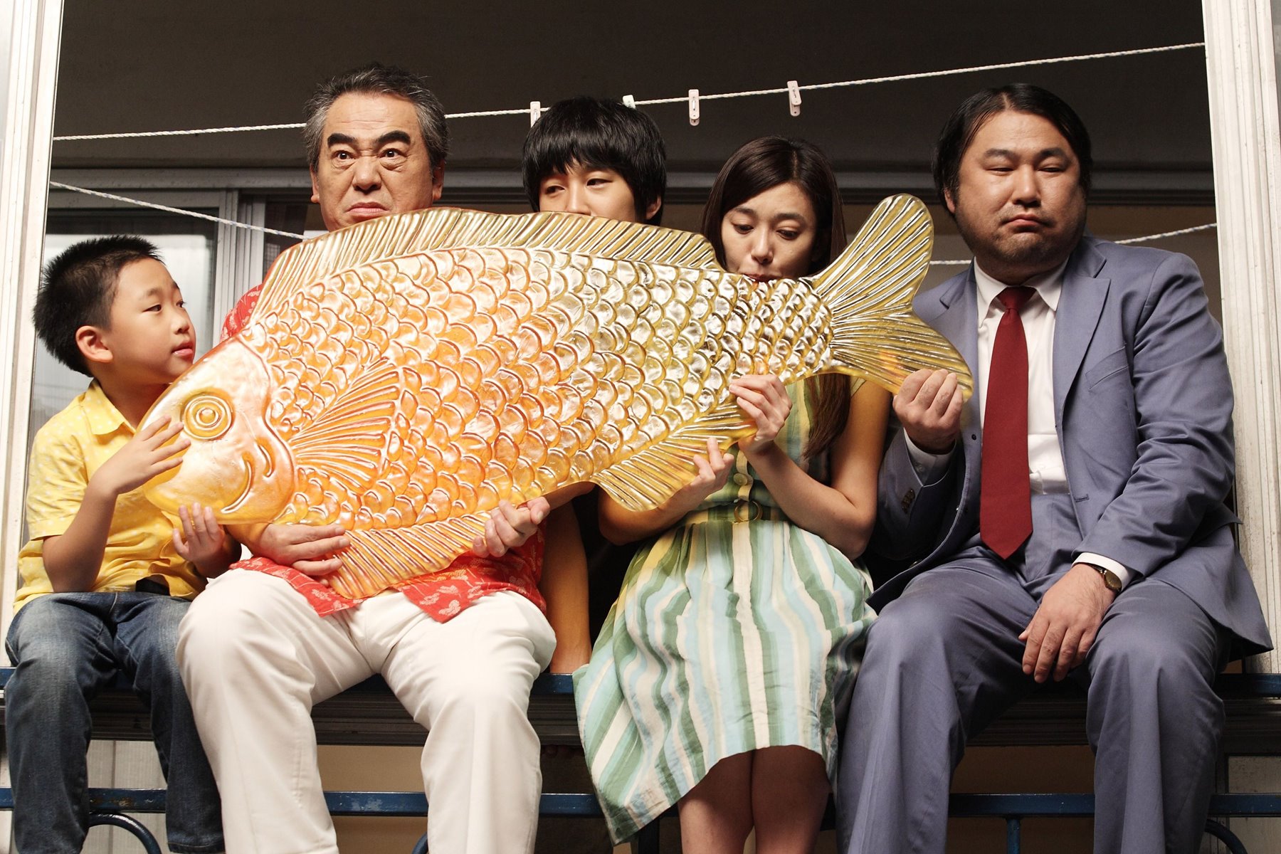 由金英卓編導的韓國喜劇片《開心鬼上身》,近來翻拍成台版《我的麻吉4個鬼》。(車庫娛樂提供)