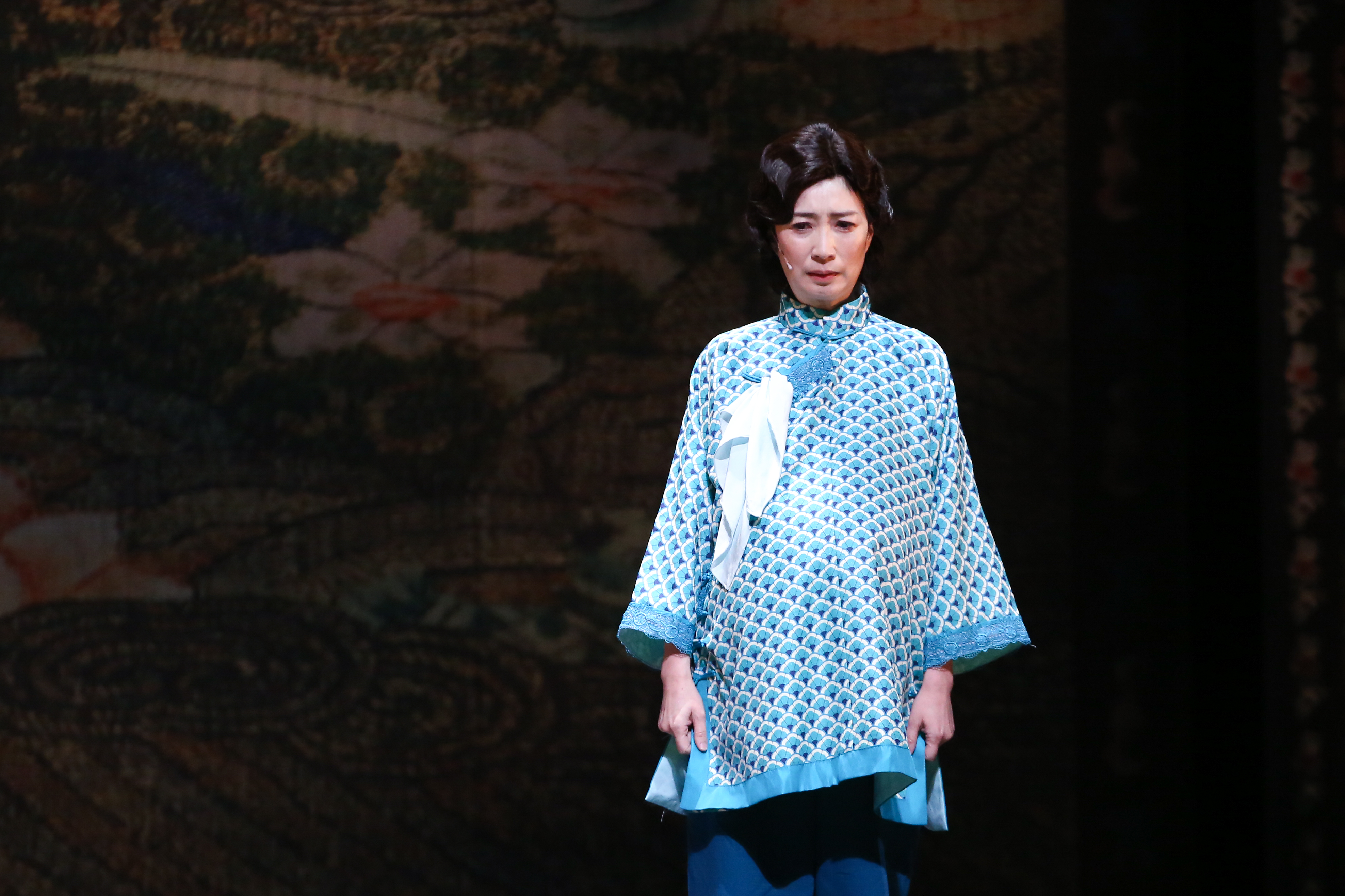 黃嘉千在2023《京戲啟示錄》創拓版飾演「三媽」，首次與王月在台上同台演出。