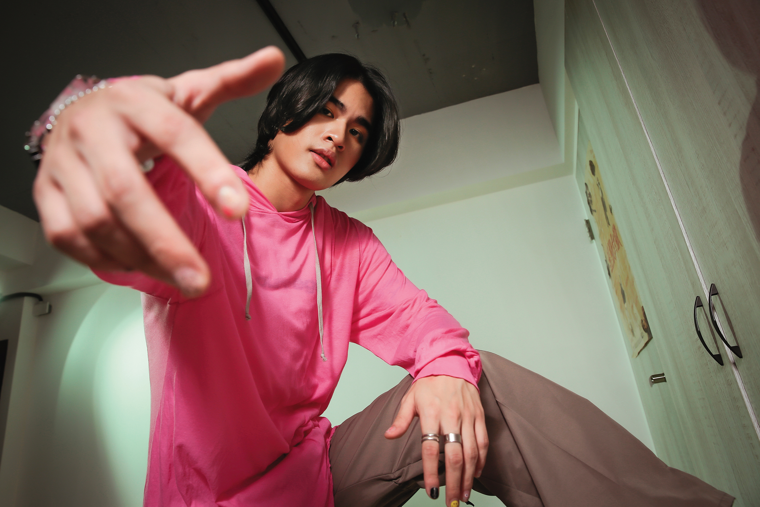 柯棨棋高中時人生大逆轉,從普通高中轉學到華岡藝校國樂科,開始與流行音樂接軌。