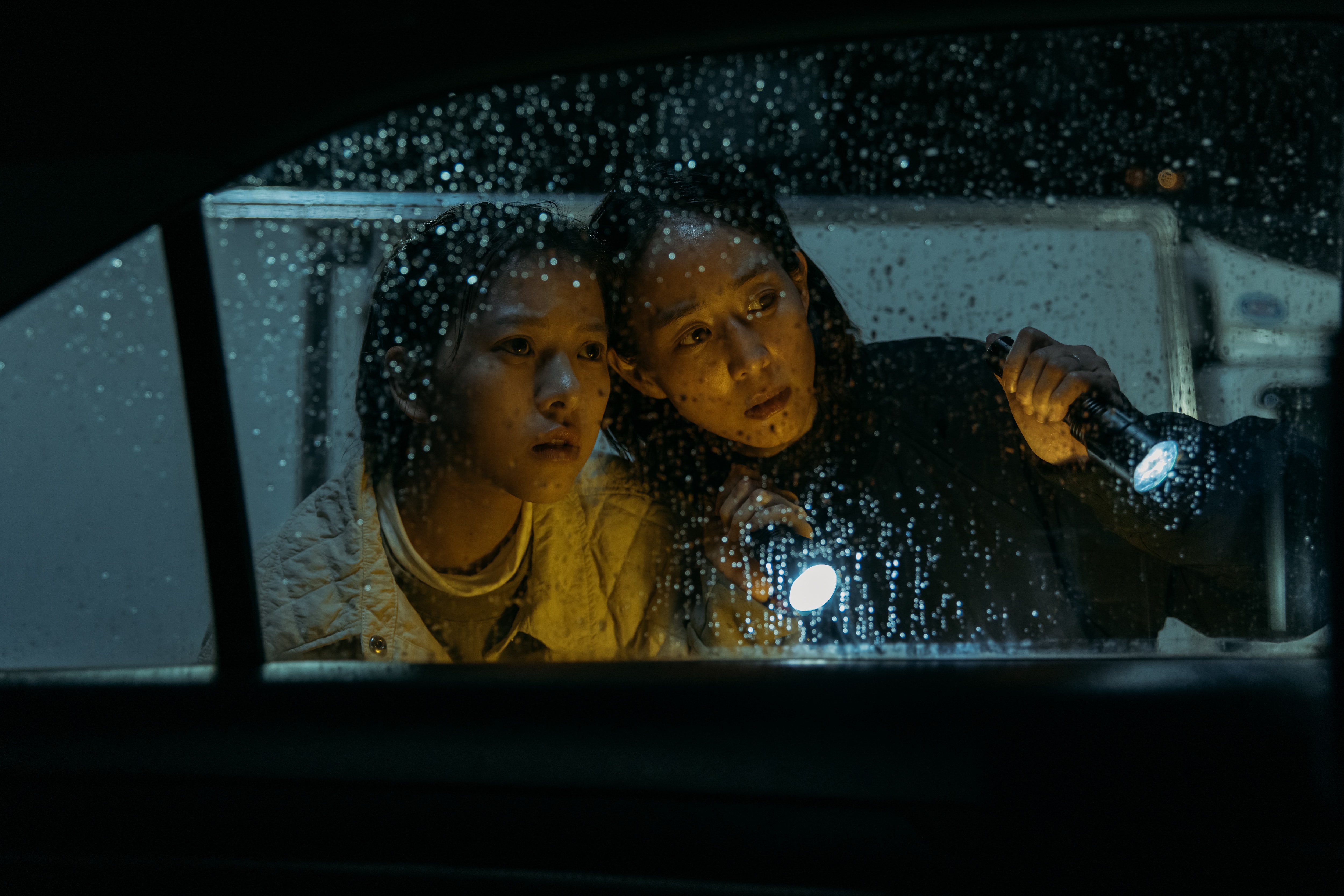 真往生者相伴拍驗屍戲　女星嚇到想吐「像震撼教育」