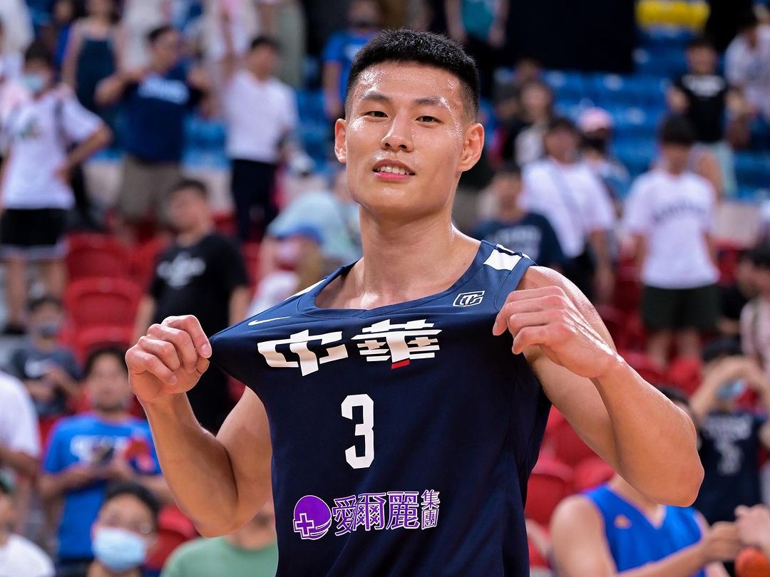 林秉聖近日陷入合約糾紛，PLG的新竹攻城獅和T1的台北台新都搶著要人。（翻攝自林秉聖IG）