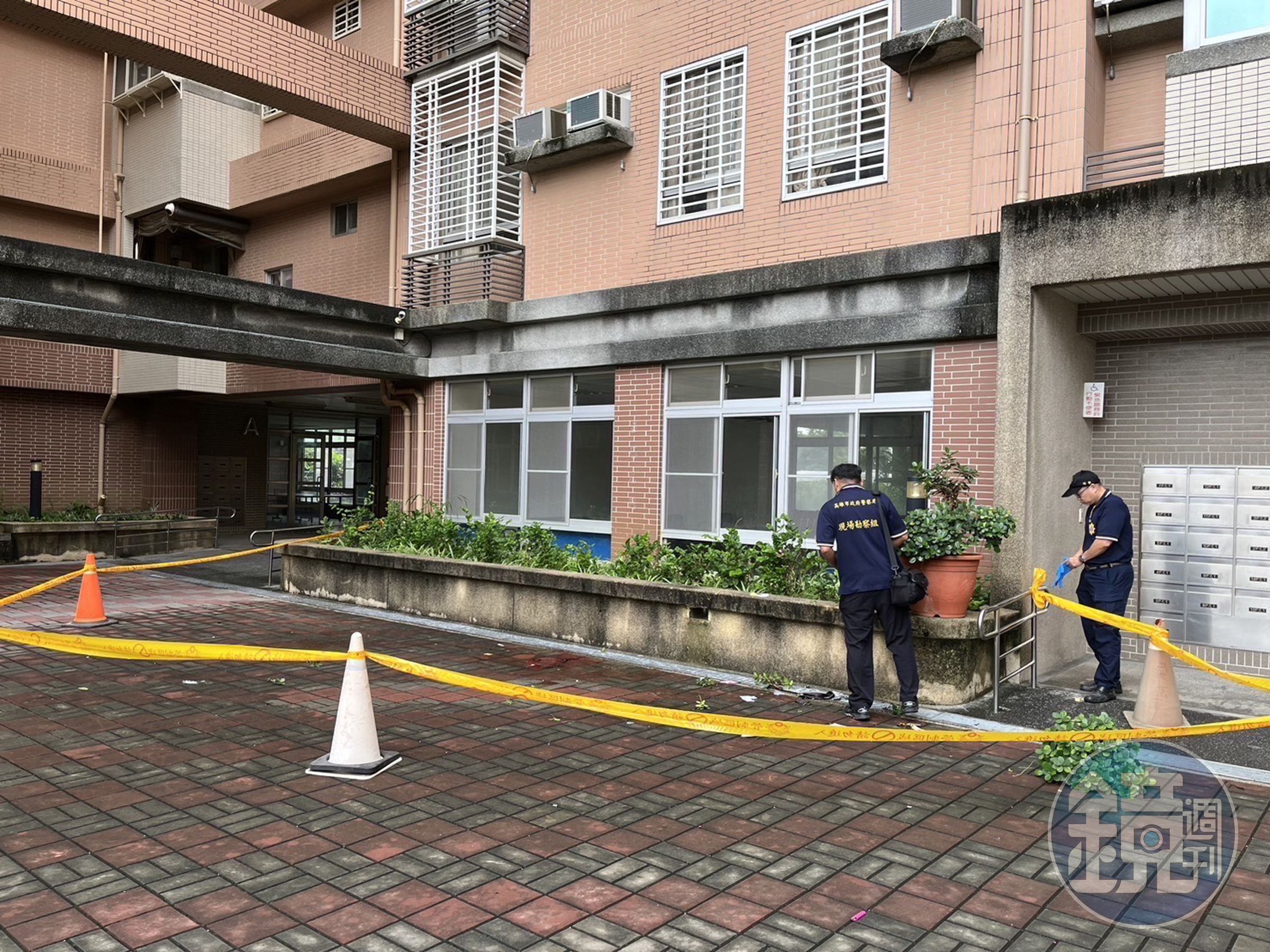 高雄警方追查毒品案，涉案男子墜樓身亡。（翻攝畫面）