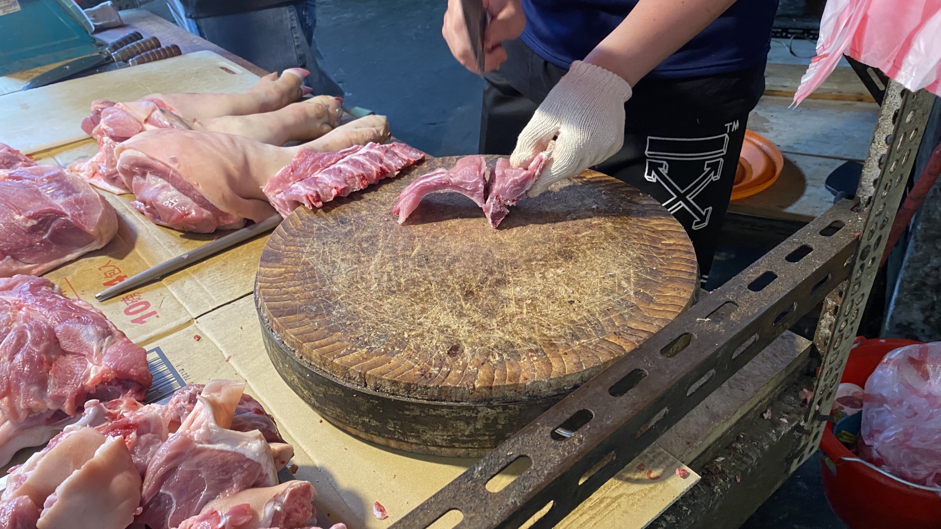 網路流傳肉販提醒少吃梅花肉，農委會澄清梅花肉的肉瘤切除乾淨不影響肉質衛生。（示意圖，photoAC）