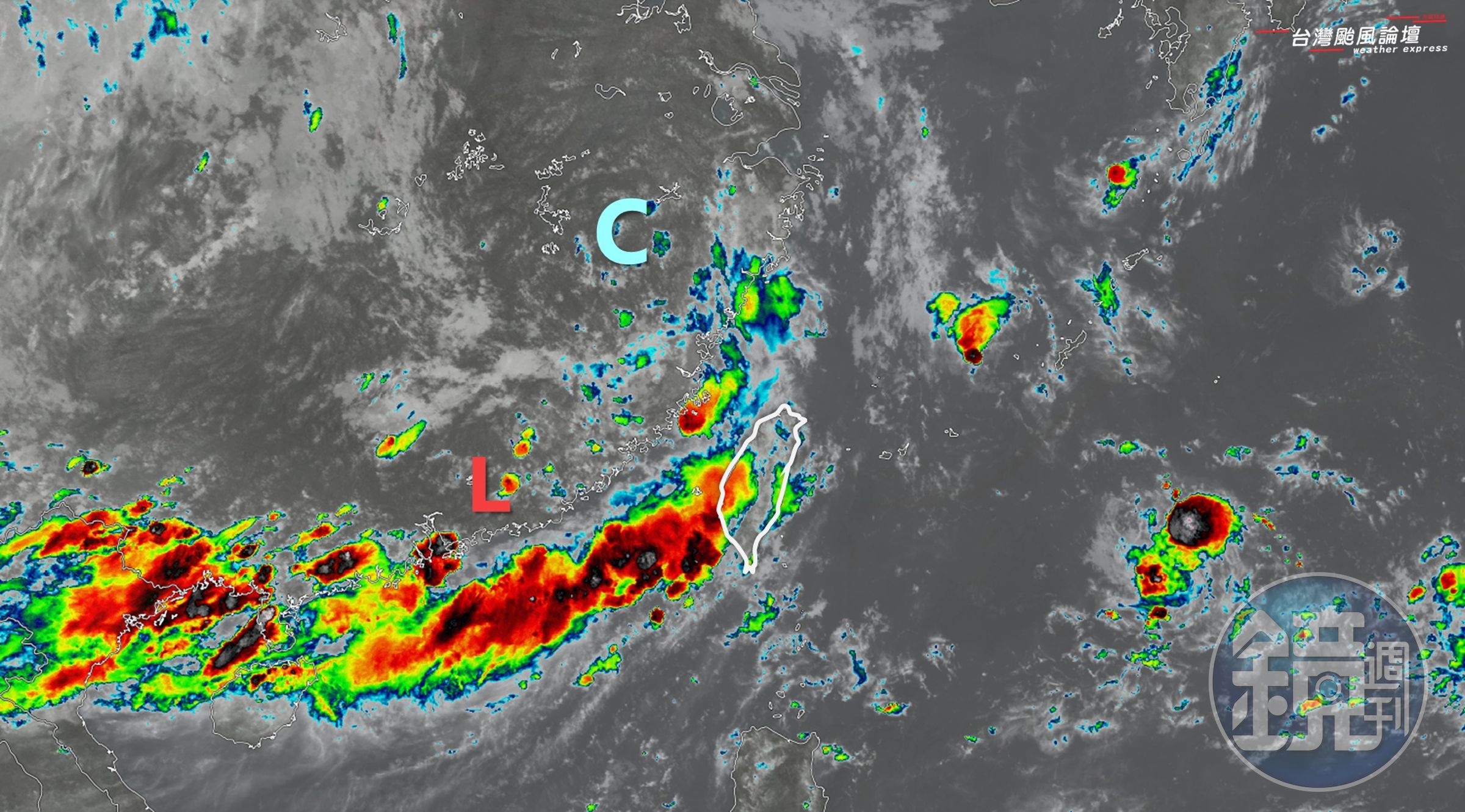 專家提醒台灣周遭有1條雷雨帶，有機率順風飄來，今日下午至夜晚還須留意。（翻攝自臉書粉專《台灣颱風論壇｜天氣特急》）