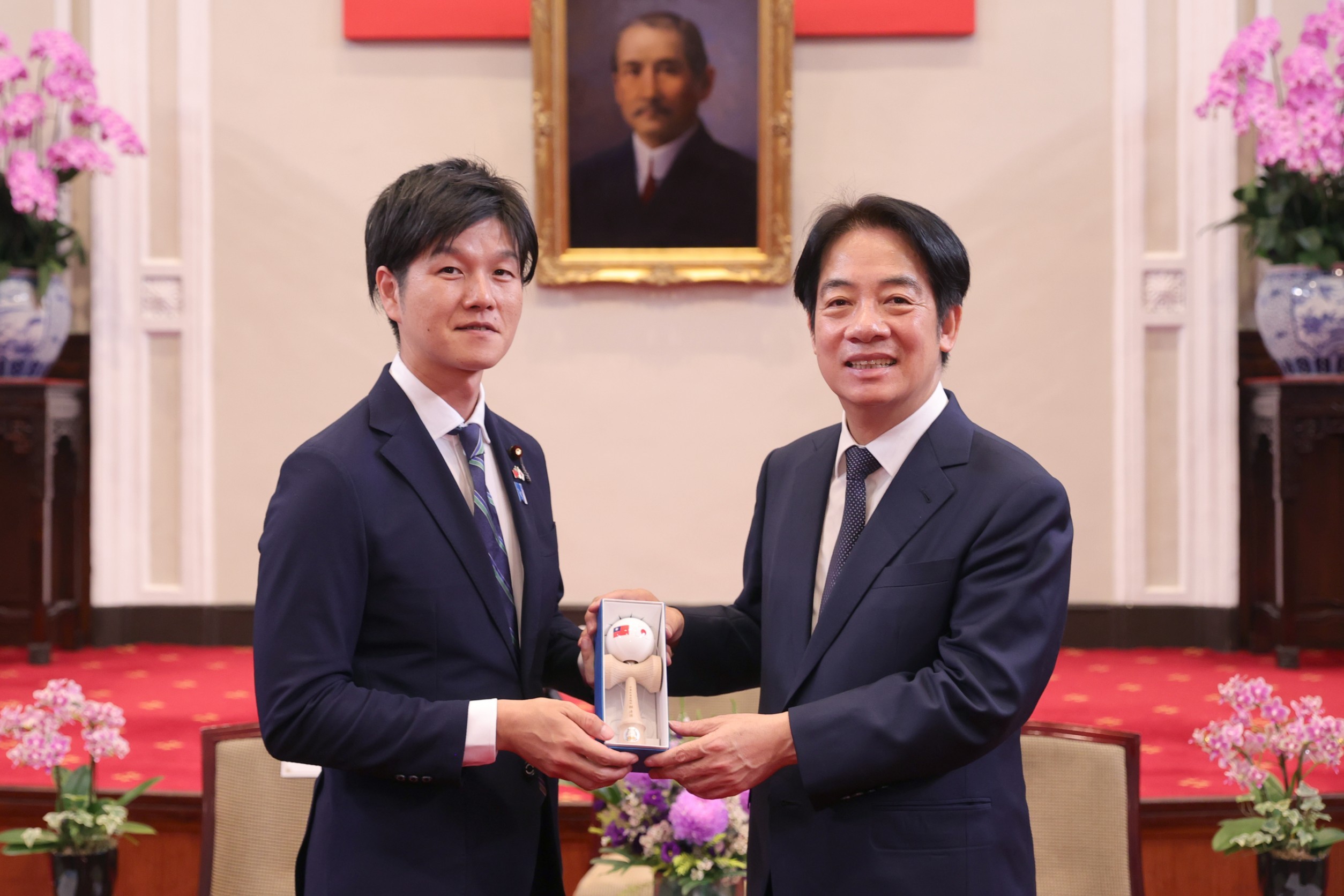 賴清德副總統今（21日）在總統府接見日本自民黨青年局海外研修團。（總統府提供）