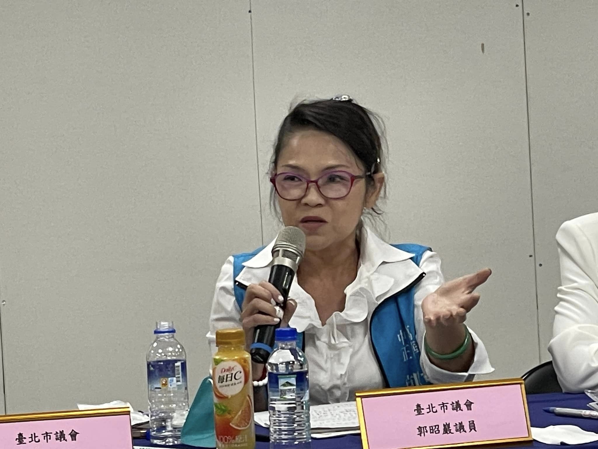 擔憂國民黨在中正萬華立委遲遲沒有提名，郭昭巖日前在內部群組怨嘆原本可以贏的選舉要輸了。（翻攝自郭昭巖臉書）