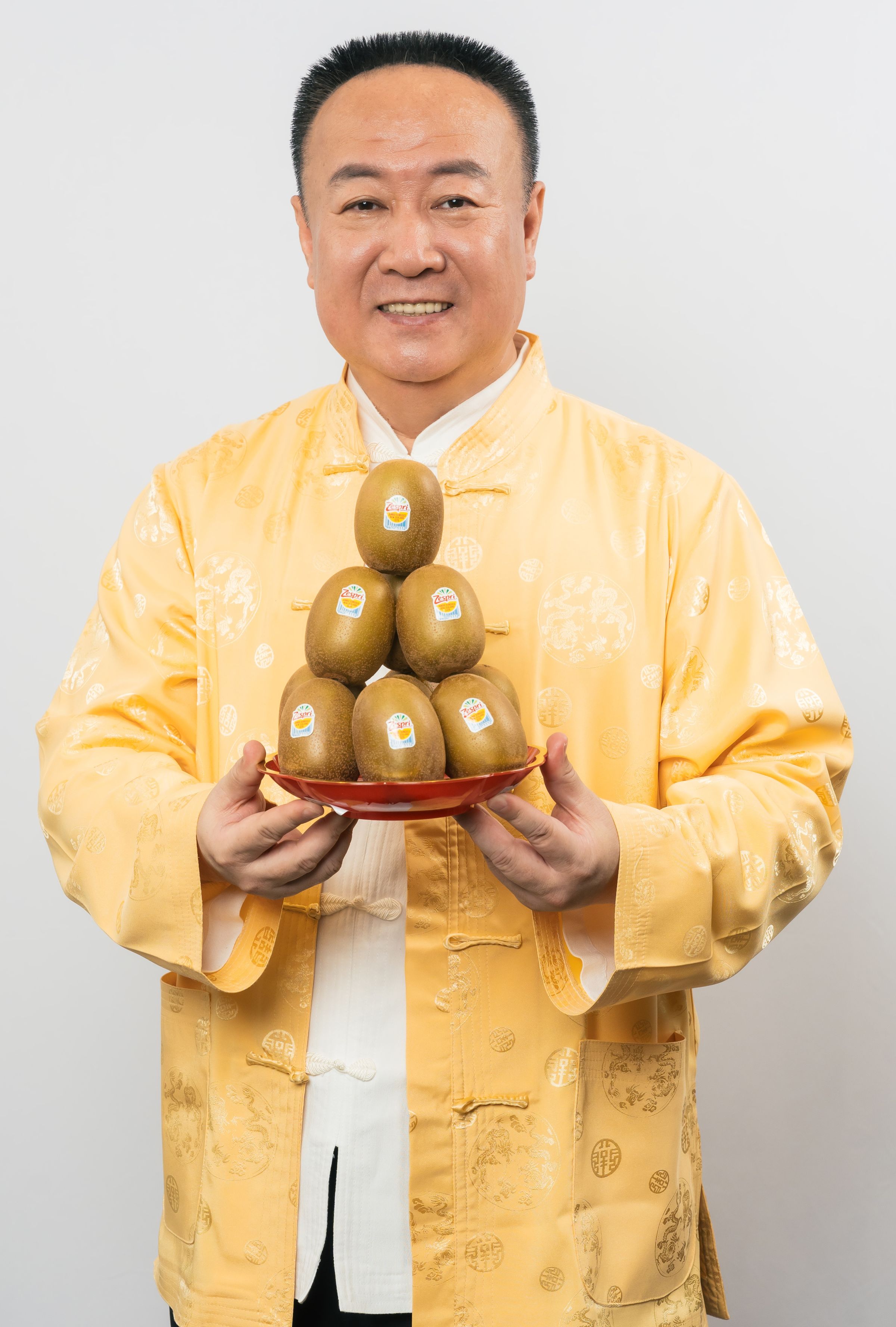 民俗命理專家謝沅瑾指出,奇異果又稱「吉利果」,本身就有好兆頭,可以多加運用在風水學上,帶來好運。