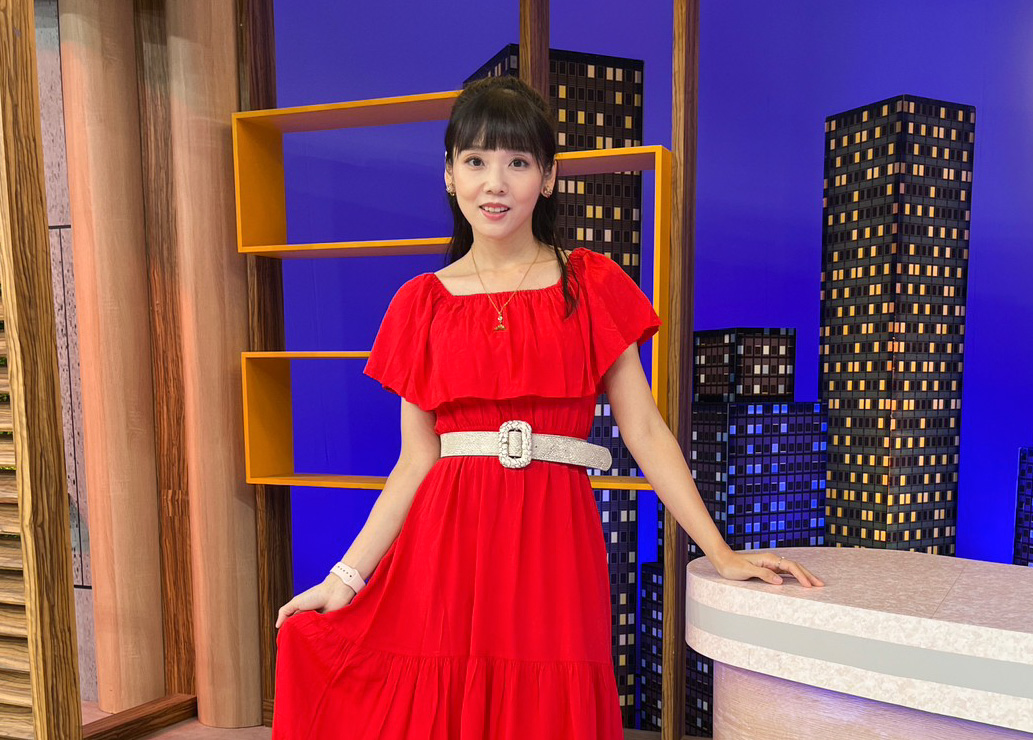 張靜之上節目錄影，分享曖昧情感。（衛視中文台提供）