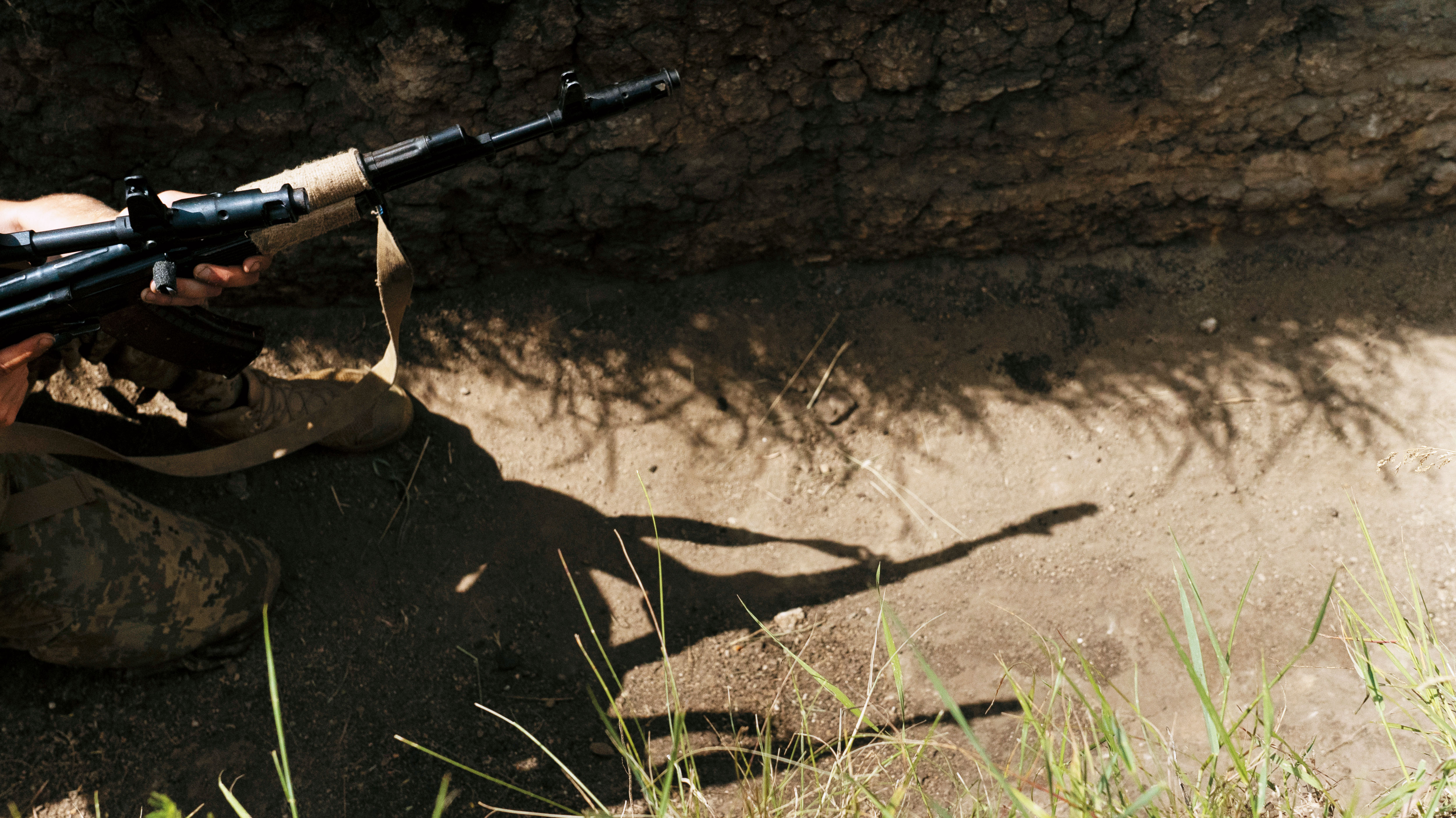 所有訓練都是為了使士兵變成精湛的殺敵軍人,一跳進戰壕馬上進入自動戰鬥模式:要麼射擊,要麼被射擊;要麼殺人,要麼被殺。