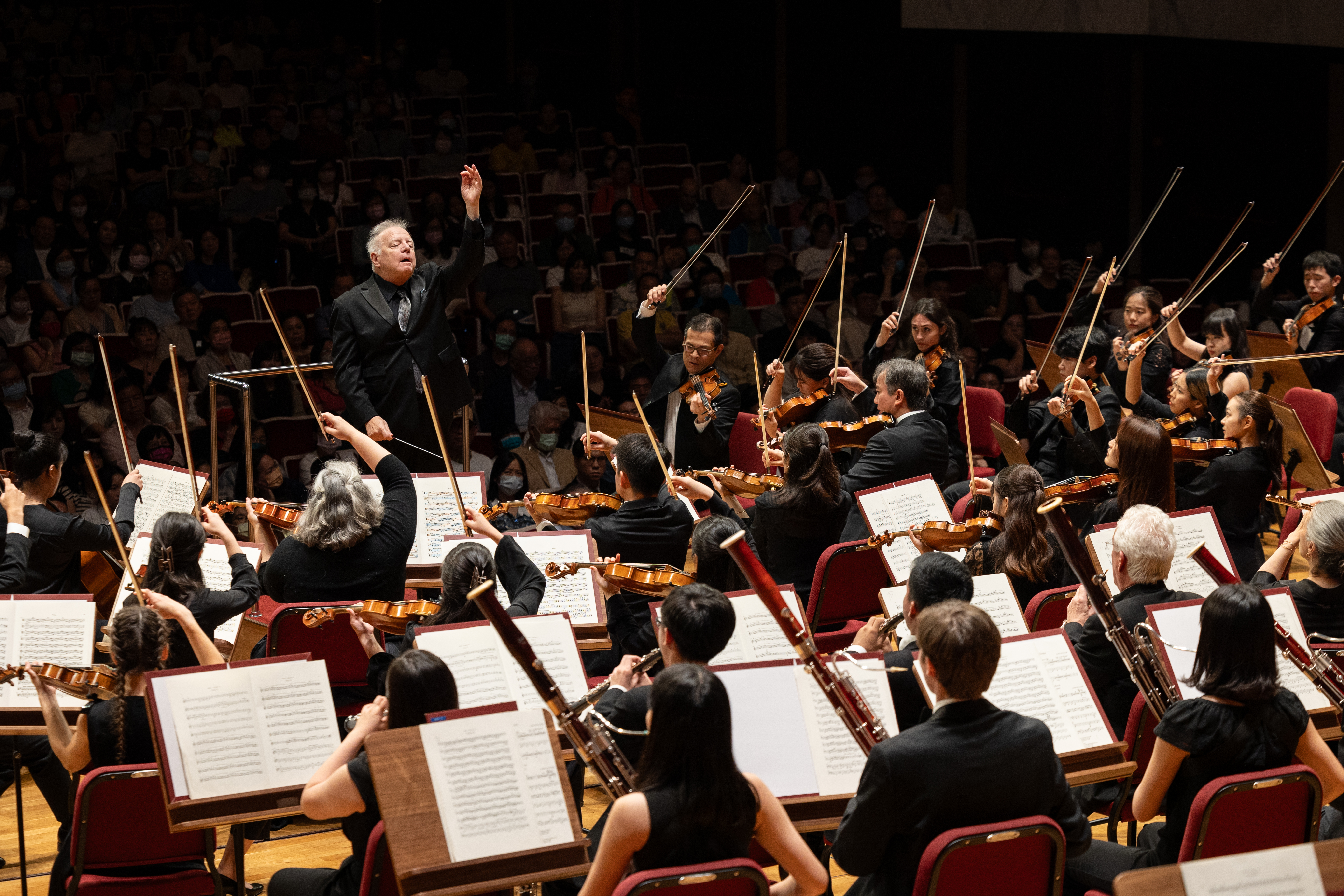 史拉特金親領TMAF管絃樂團完成巡迴演出。（TMAF提供）