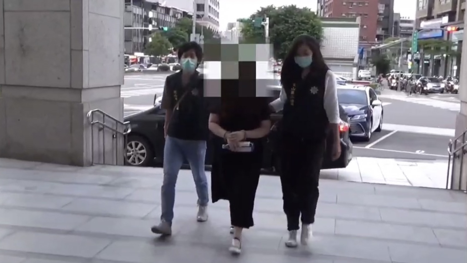 被害人的曹姓女友訊後被依竊盜罪送辦。(翻攝畫面)