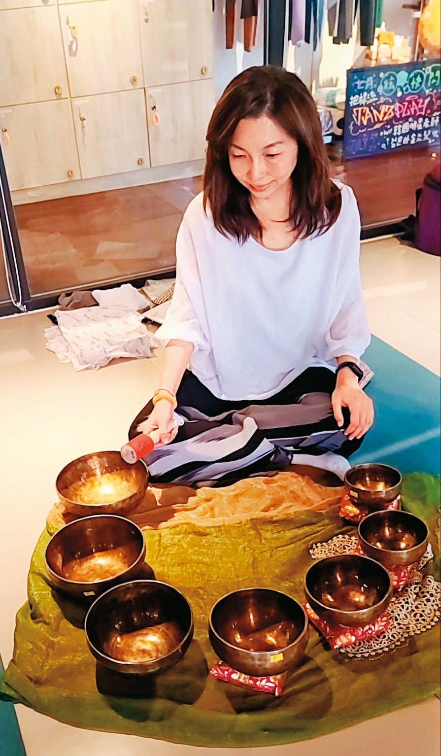 全鋒總經理于蓓蒂喜歡在思索中療癒自我，催眠、頌缽能讓她在衝刺事業之外修復心靈。（于蓓蒂提供）
