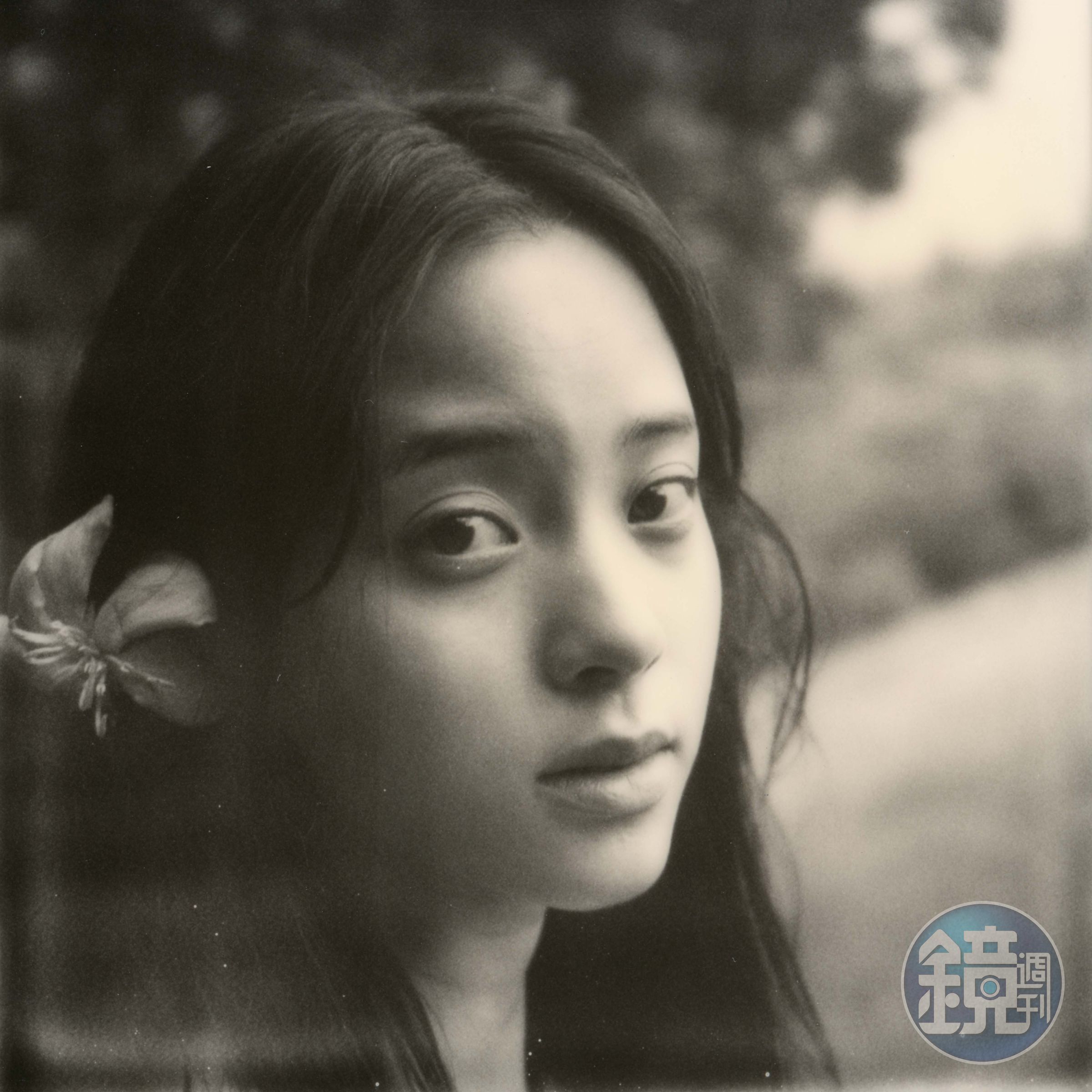 拍攝主視覺時,歐陽娜娜幾近無妝。(海蝶音樂提供)