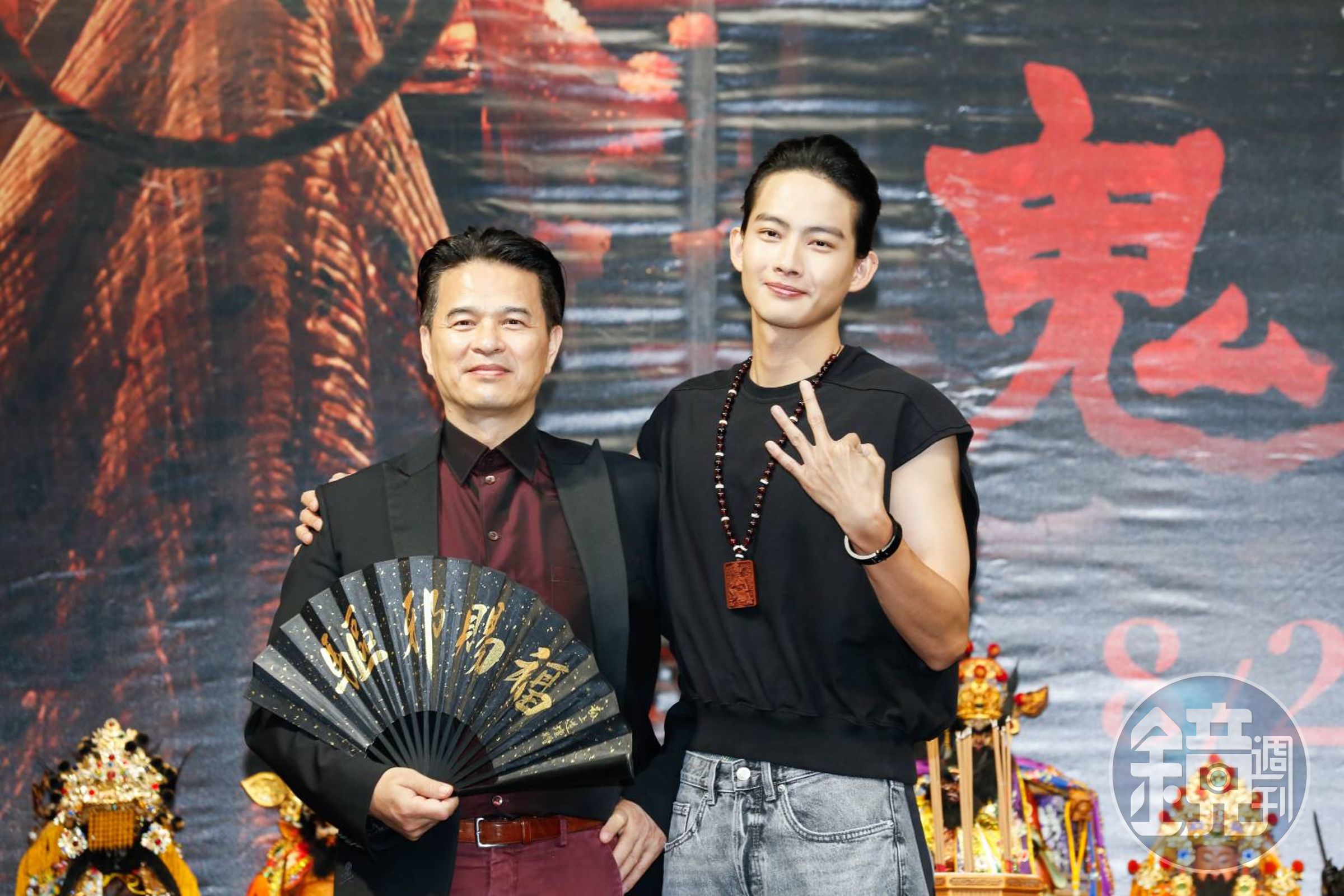 張庭瑚對七夕辦鬼片首映一開始表示不解，演他爸爸的李興文一語道破：「鬼片最適合把妹了，因為很多女生不敢看（鬼片）。」