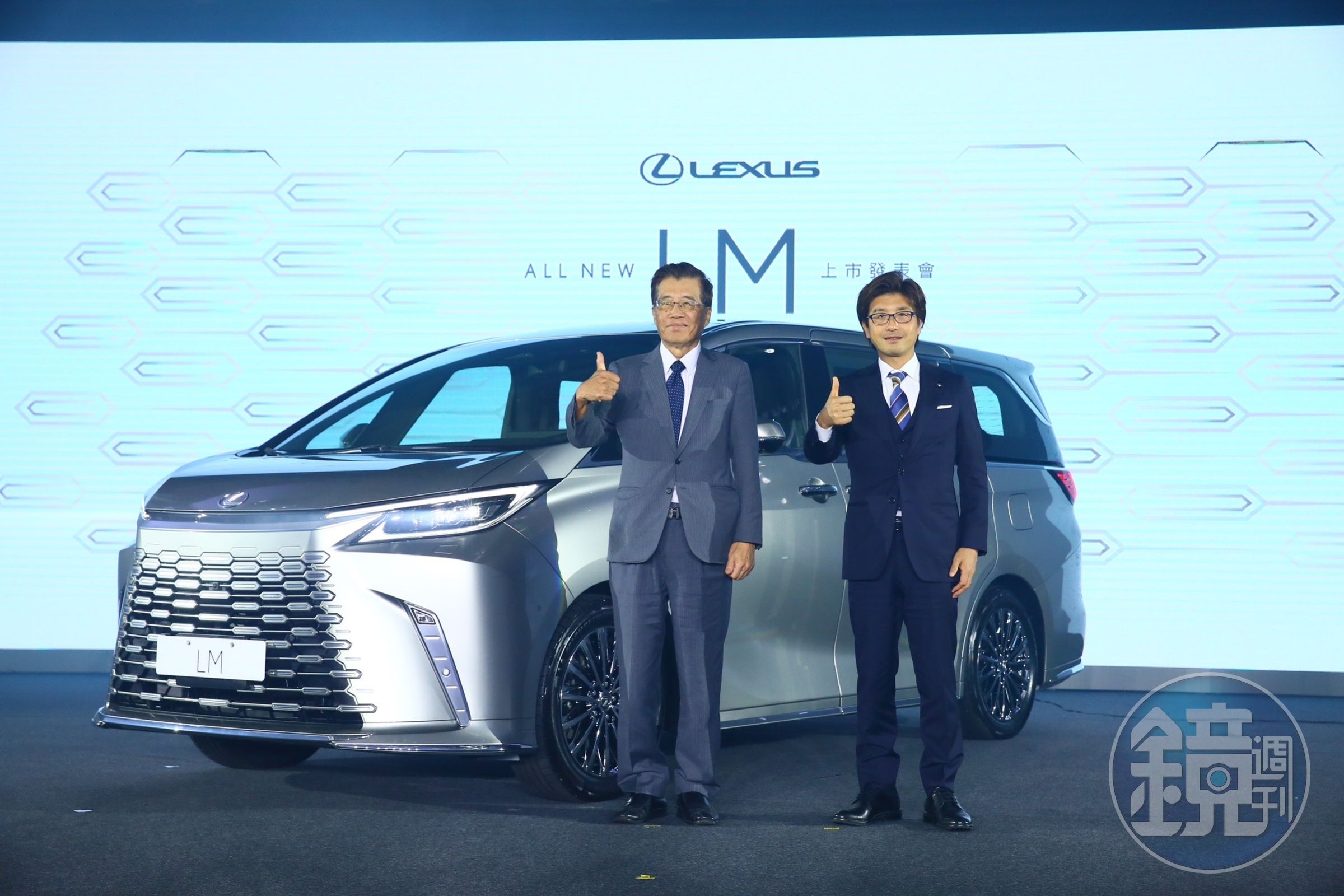 被視為最難買到的總裁級保母車Lexus LM，22日在台發表大改款新車。