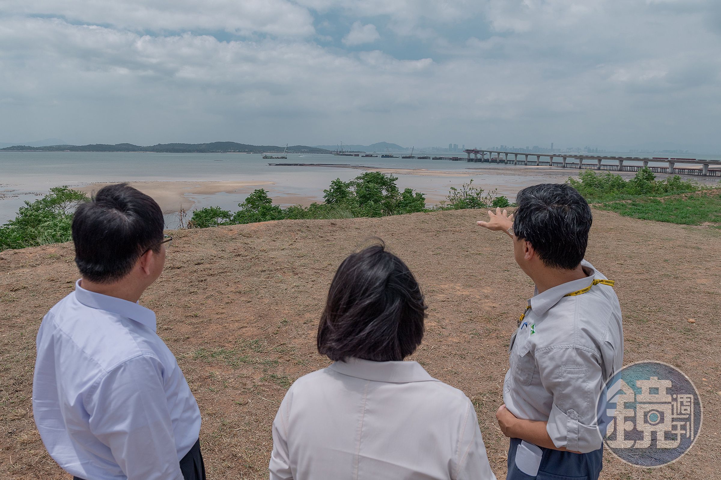 蔡英文2019年視察興建中的金門大橋。(總統府提供)