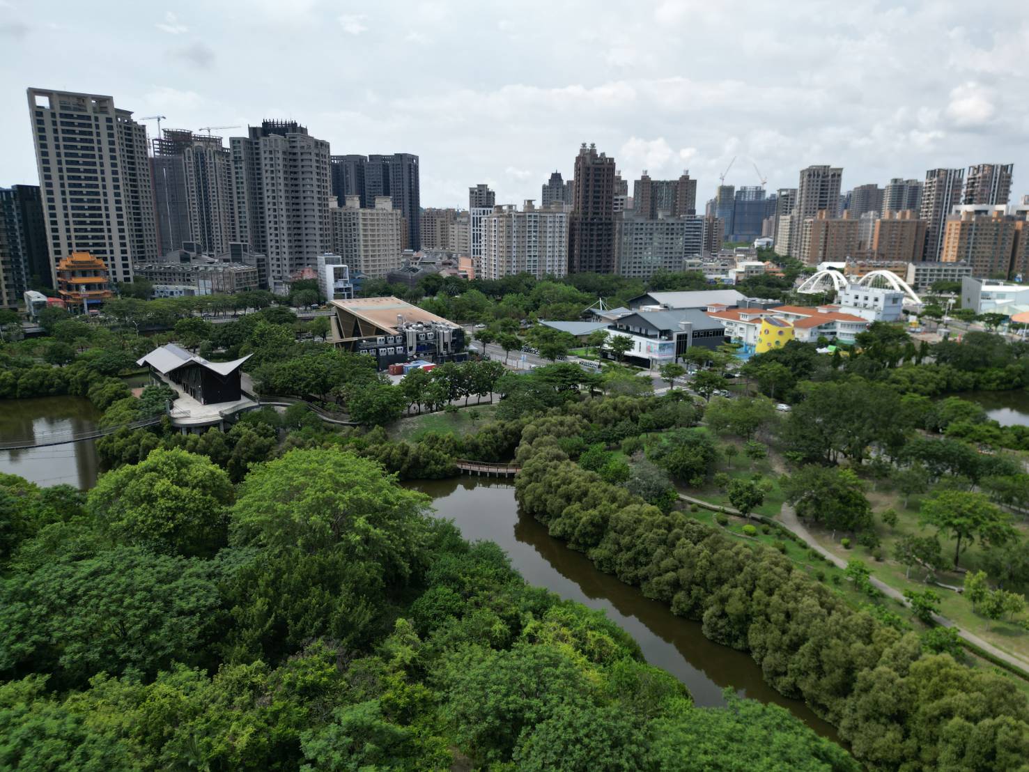 針對民俗月看房購屋的禁忌，信義房屋專家從「看屋」、「做決定」等兩大方向提出解方，希望幫助民眾順利化解疑慮。圖為房市示意圖。（信義房屋提供）