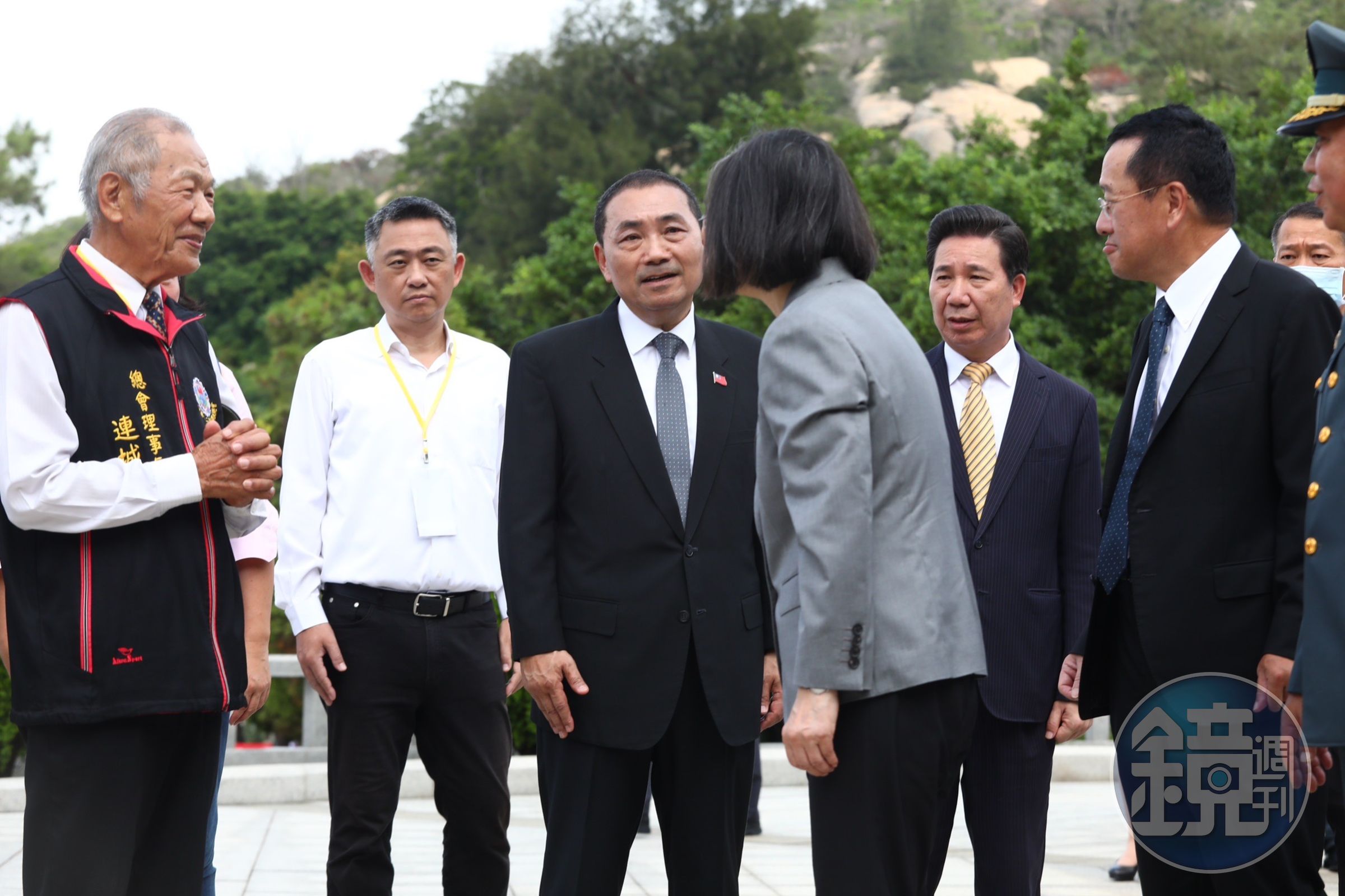侯友宜赴金門參加追思祭悼典禮,難得與總統蔡英文碰面同框。