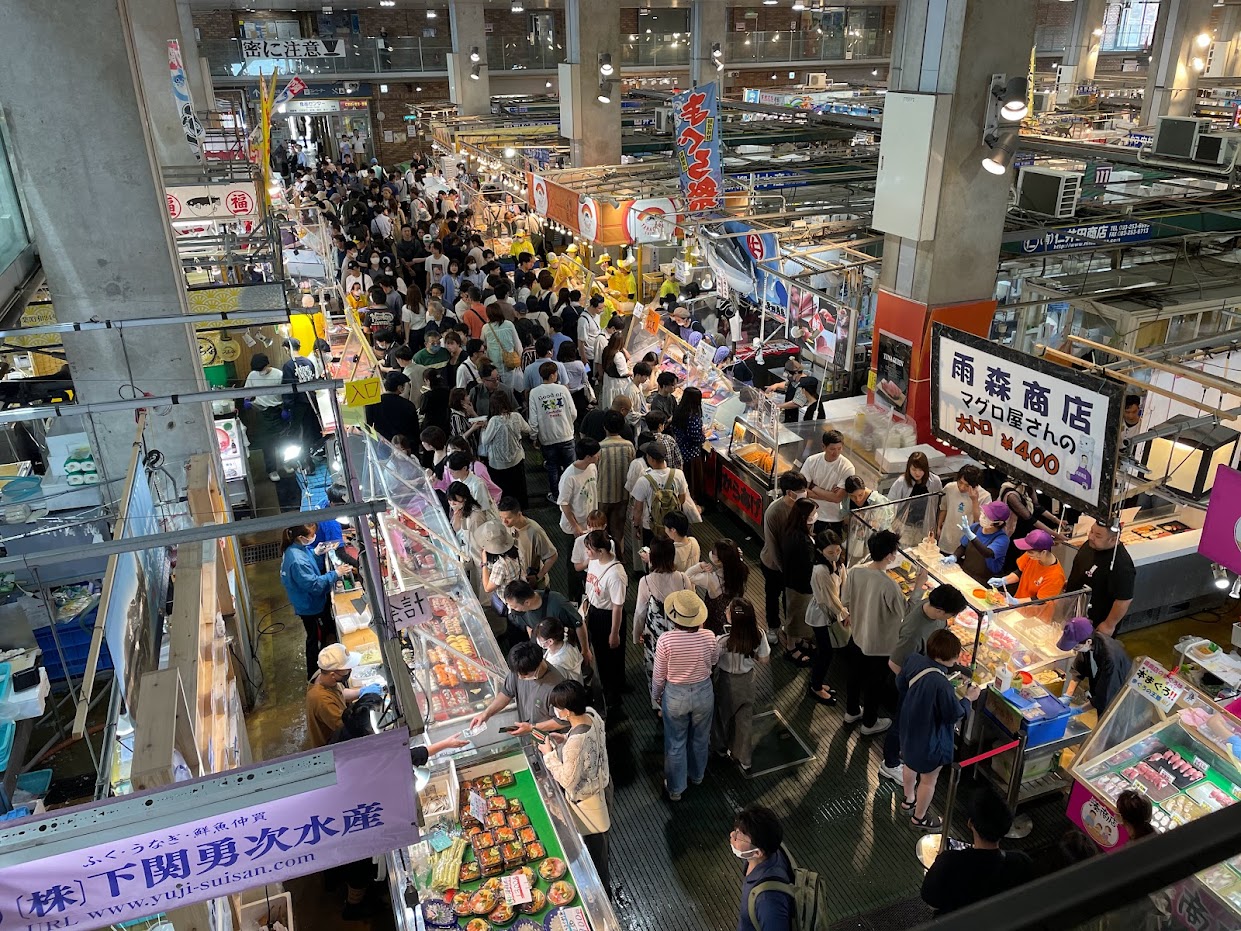 福島核廢水排海將持續30年，食藥署點名13水產品加強檢測！包括日本料理常見海鮮。