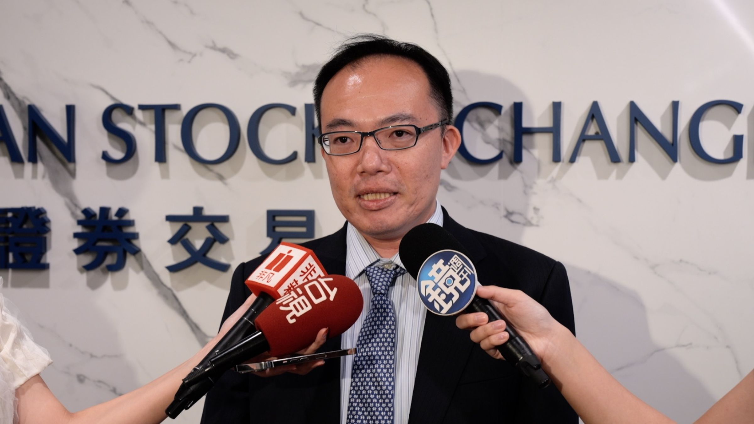 過去臺灣在還沒有循環經濟、綠色產業時,臺灣鋼聯早在30年前就開始了,也讓其成為綠能環保產業的先鋒,臺灣鋼聯總經理林才翔點出:「大部分廢棄物的產出都落在亞洲,肯定需要我們去面對,因此如何妥善處理廢棄物不造成二次公害,成為全球應該重視的課題。」